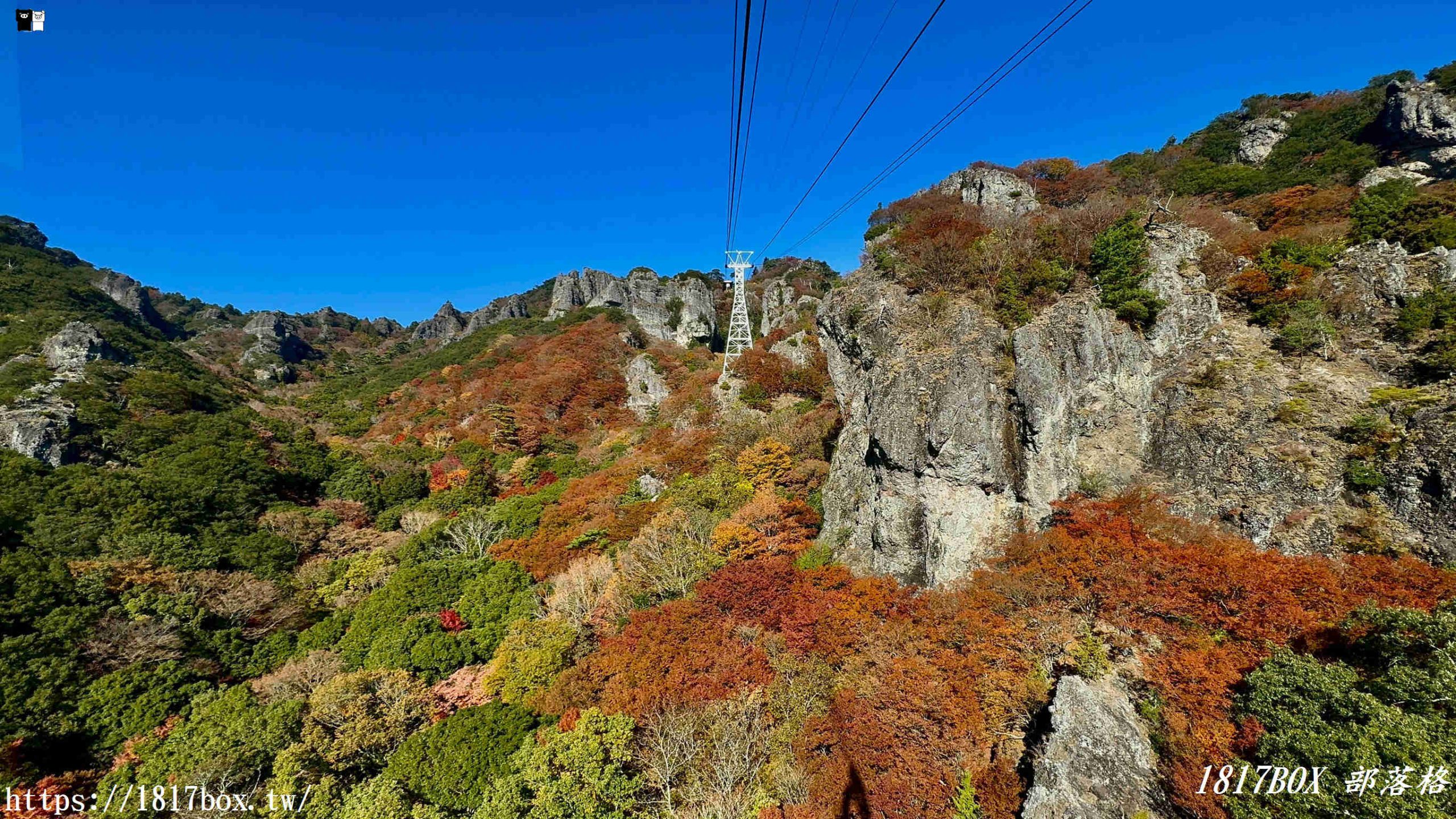 瀨戶內海的秋日絕色：小豆島「寒霞溪」楓紅漫天，搭乘空中纜車走進名畫裡！