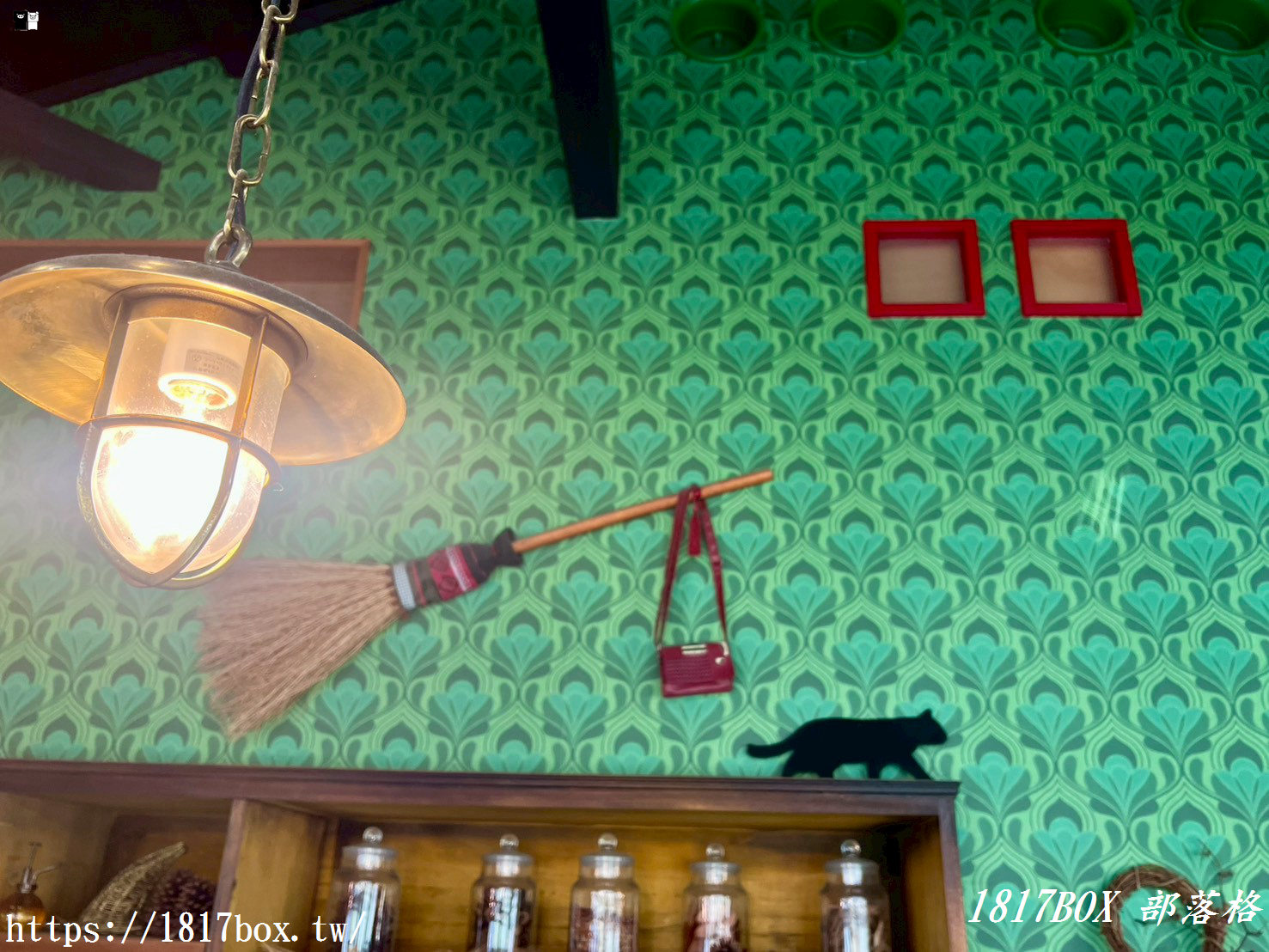 走進《魔女宅急便》的世界!小豆島「琪琪麵包店」:在那座白色風車旁的魔法雜貨店 走進《魔女宅急便》的世界!小豆島「琪琪麵包店」:在那座白色風車旁的魔法雜貨店