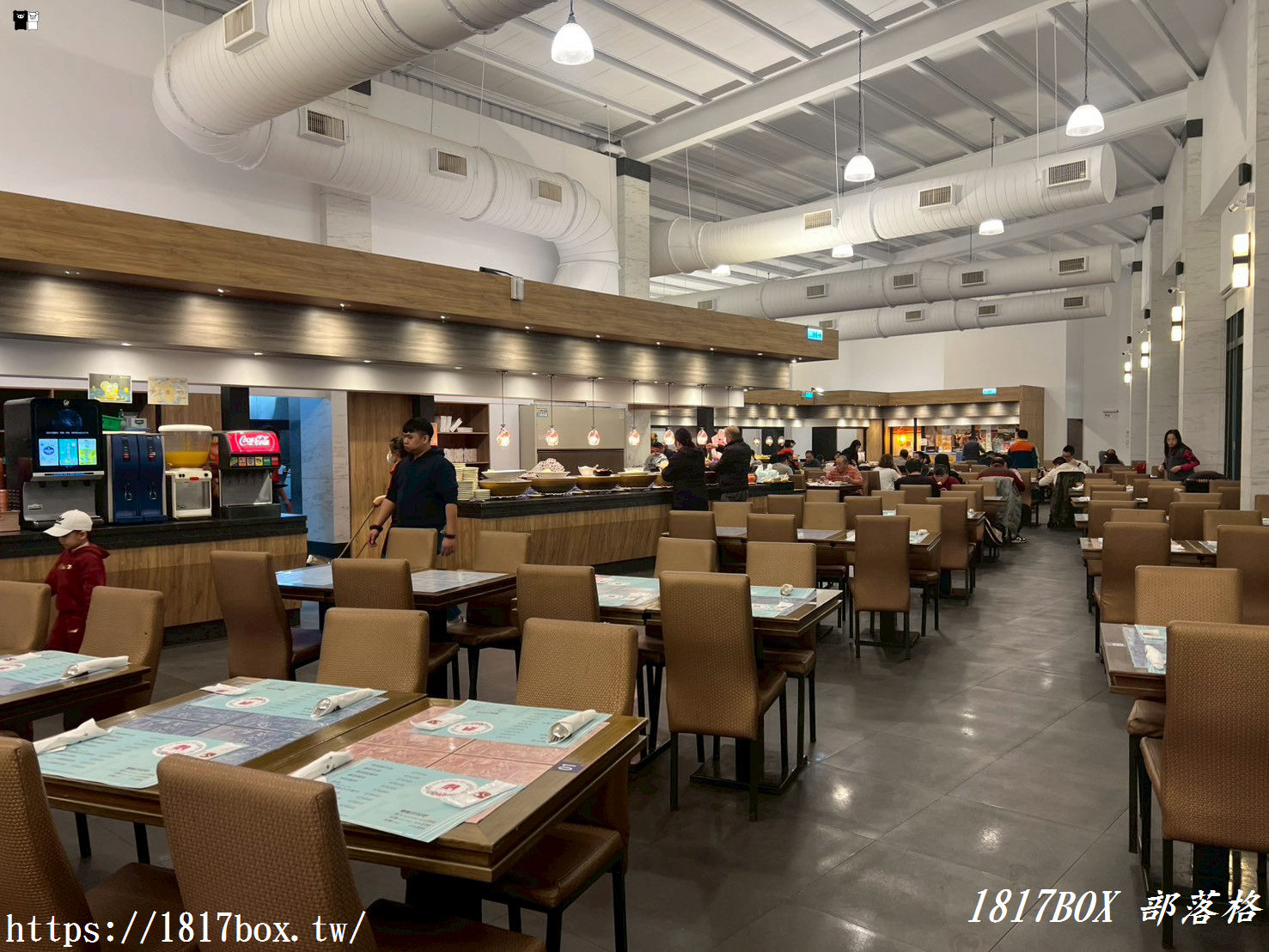 【彰化食記】大象牛排館（彰化店）！坐擁「超豐富自助吧」：現煮切仔麵、各式熱食炸物吃到飽！