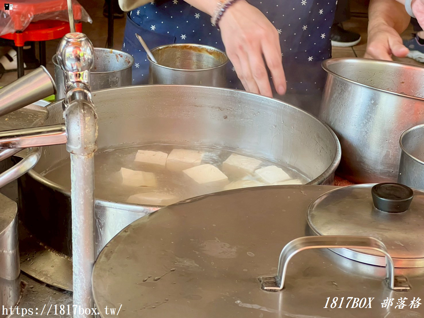 田中必吃早餐！【天橋下米糕、炒麵】50年在地老字號，靈魂綜合湯與Q彈米糕的完美邂逅