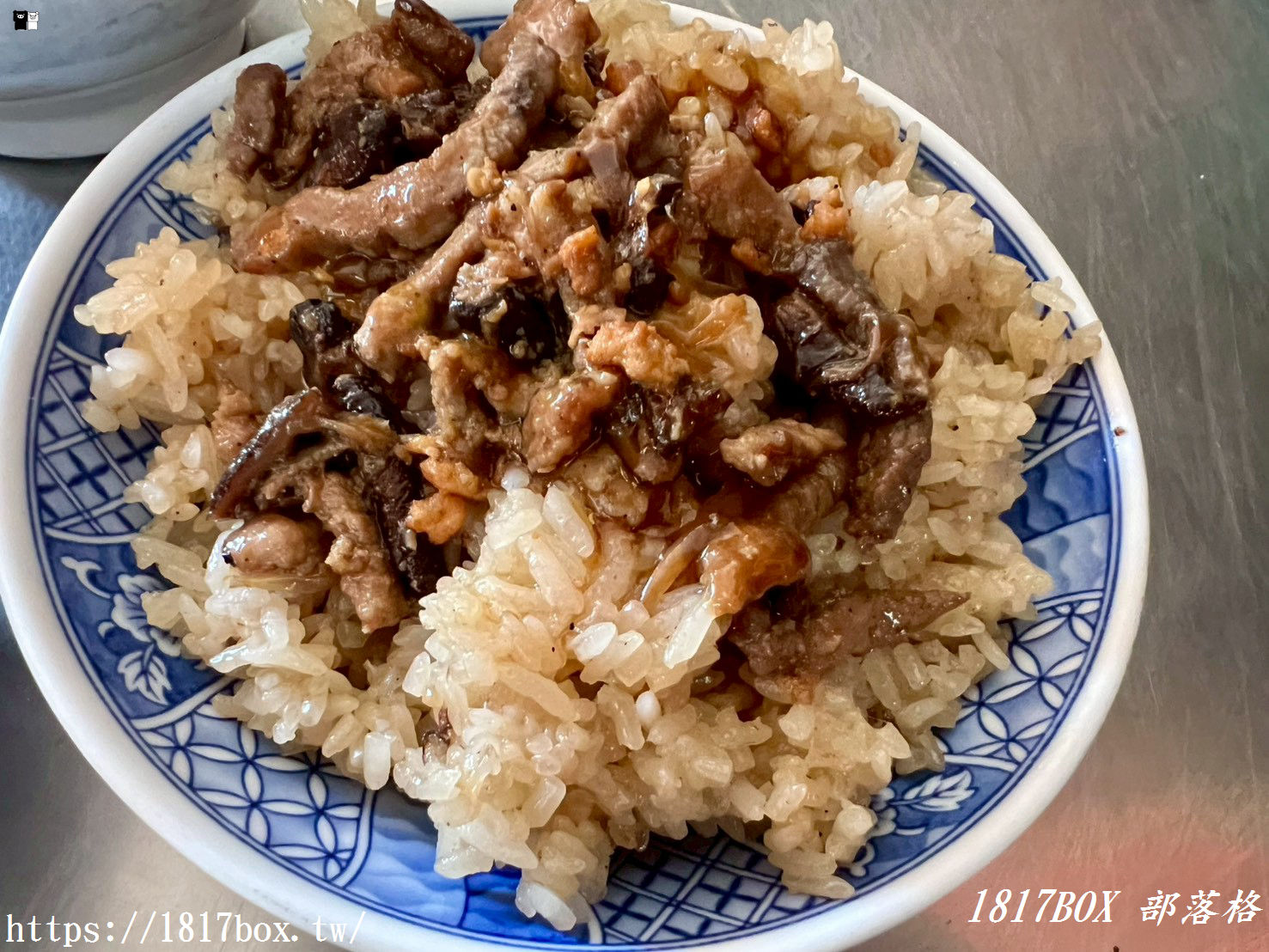 田中必吃早餐！【天橋下米糕、炒麵】50年在地老字號，靈魂綜合湯與Q彈米糕的完美邂逅