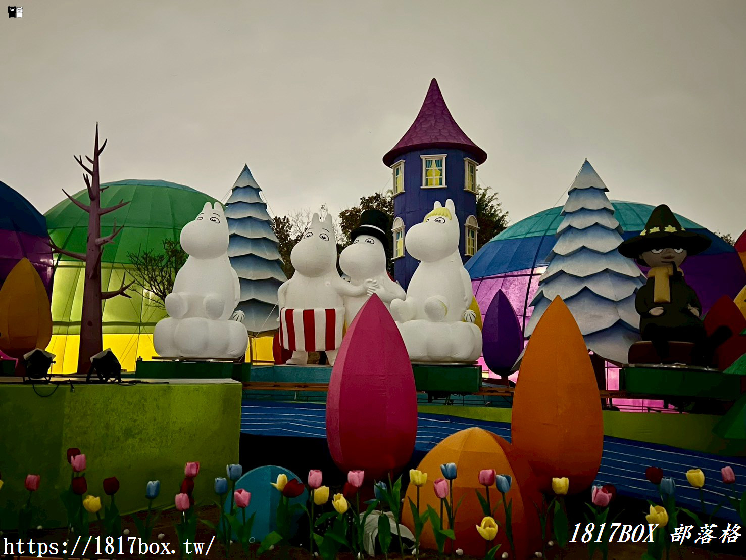 【台中燈會攻略】姆明降臨！2026中臺灣燈會「七大奇幻展區」開箱：走進極光下的童話森林！