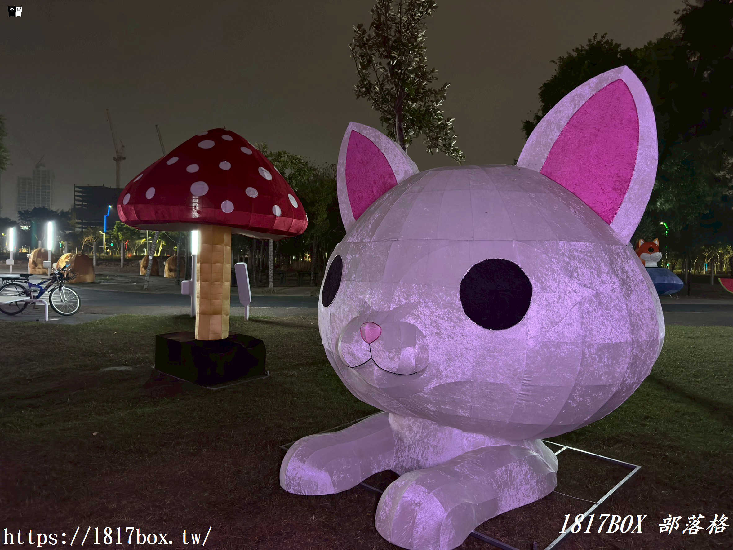 【台中燈會攻略】姆明降臨！2026中臺灣燈會「七大奇幻展區」開箱：走進極光下的童話森林！