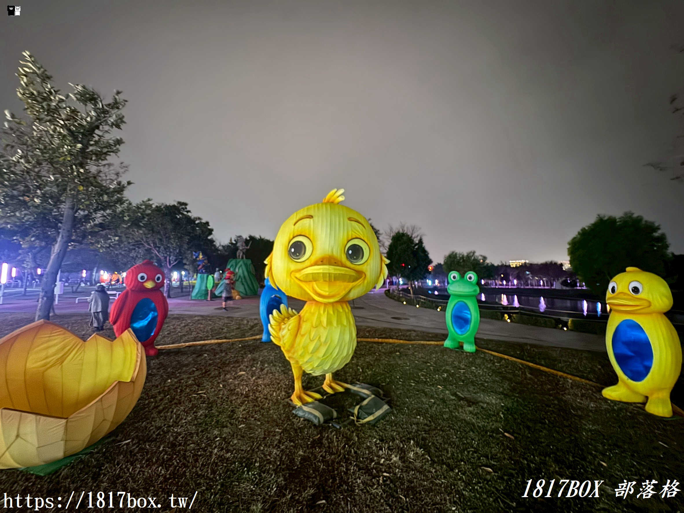 【台中燈會攻略】姆明降臨！2026中臺灣燈會「七大奇幻展區」開箱：走進極光下的童話森林！