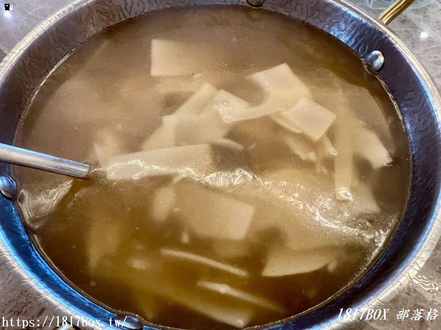 【竹山美食】豪客窯烤雞紫南宮店|求財必吃皮脆肉多汁!隱藏版「分子冰淇淋」開心果口味濃郁爆表 【竹山美食】豪客窯烤雞紫南宮店|求財必吃皮脆肉多汁!隱藏版「分子冰淇淋」開心果口味濃郁爆表