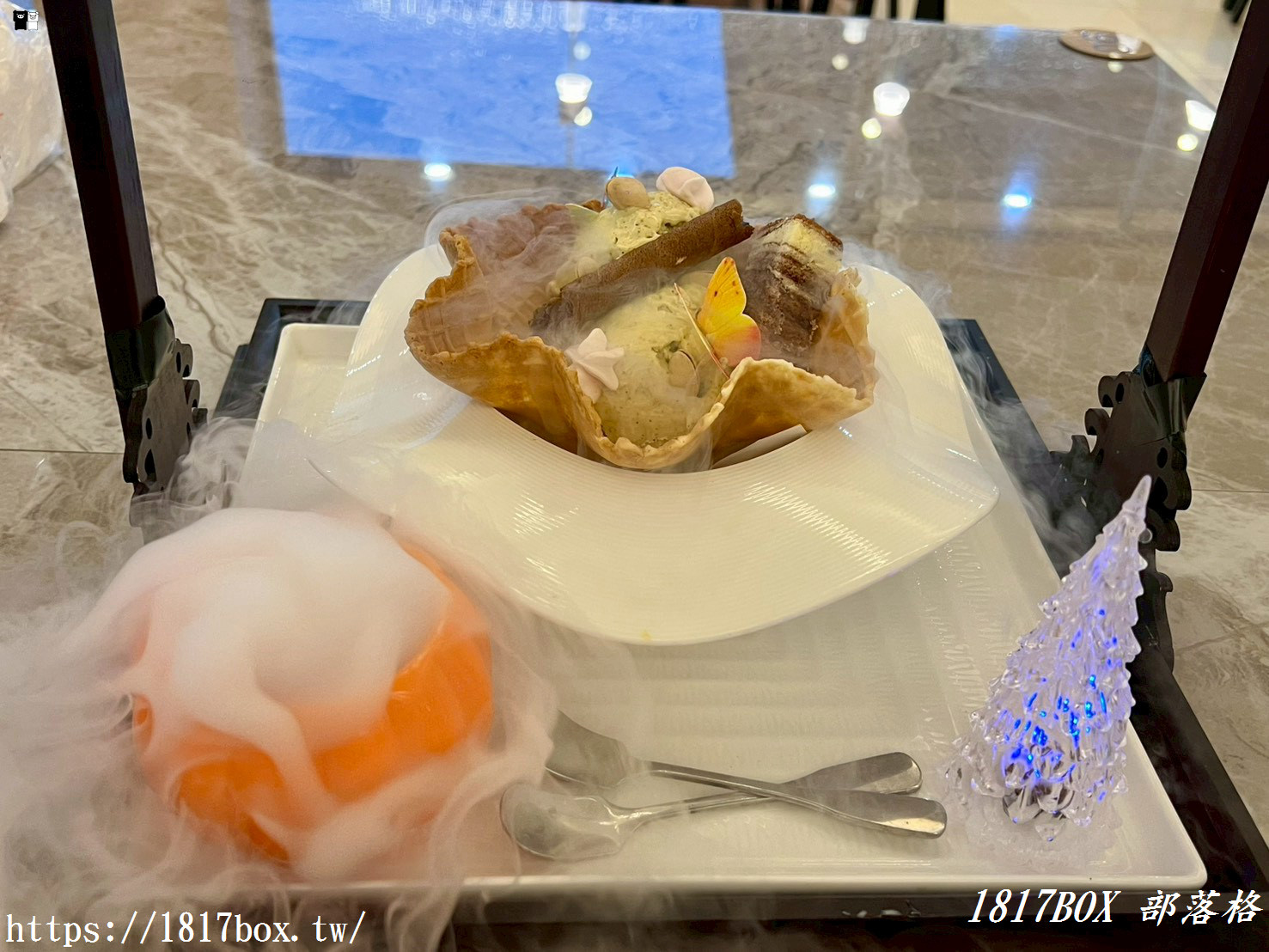 【竹山美食】豪客窯烤雞紫南宮店|求財必吃皮脆肉多汁!隱藏版「分子冰淇淋」開心果口味濃郁爆表 【竹山美食】豪客窯烤雞紫南宮店|求財必吃皮脆肉多汁!隱藏版「分子冰淇淋」開心果口味濃郁爆表