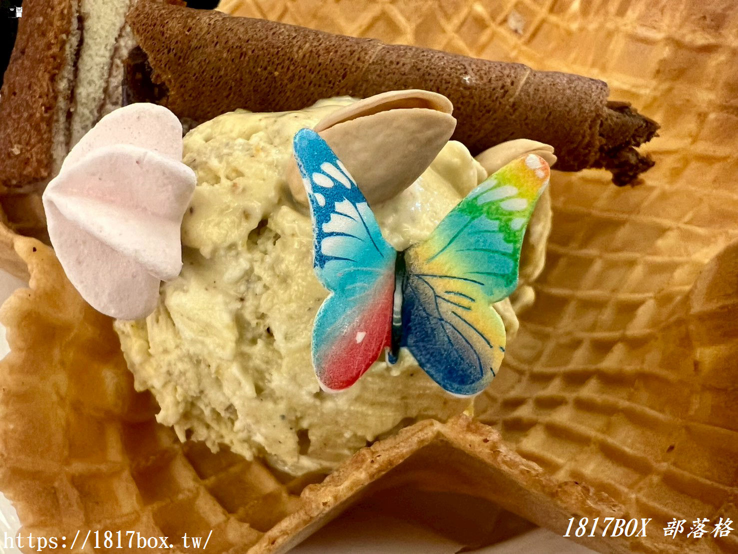 【竹山美食】豪客窯烤雞紫南宮店|求財必吃皮脆肉多汁!隱藏版「分子冰淇淋」開心果口味濃郁爆表 【竹山美食】豪客窯烤雞紫南宮店|求財必吃皮脆肉多汁!隱藏版「分子冰淇淋」開心果口味濃郁爆表