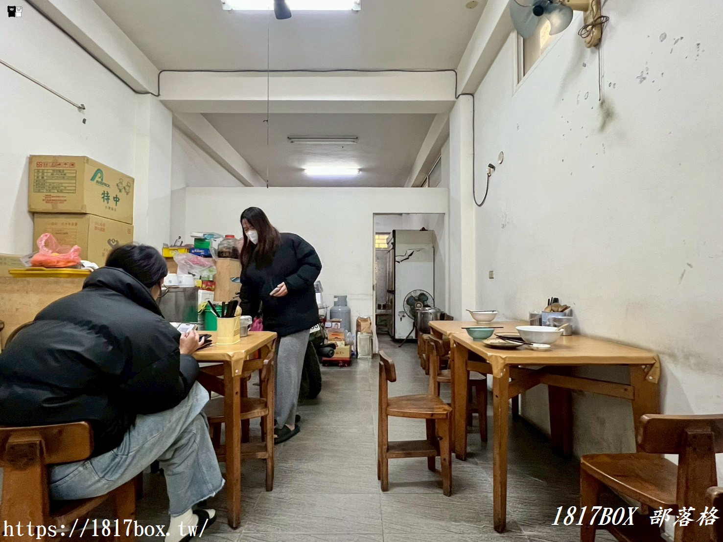 【彰化伸港美食】隱藏版「巷仔內牛肉麵」：超厚實半筋半肉、Q彈水餃，在地人不想說的口袋名單！