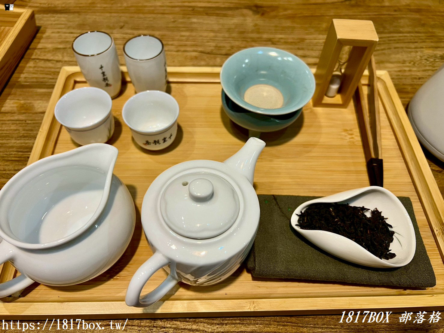 【鹿港老街必訪】十宜甄茶：走進百年古蹟「十宜樓」，品味老闆特調與傳統中式糕點的慢時光