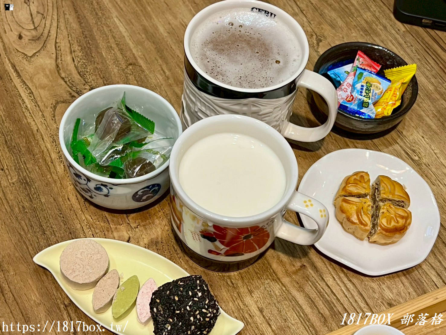 【鹿港老街必訪】十宜甄茶：走進百年古蹟「十宜樓」，品味老闆特調與傳統中式糕點的慢時光