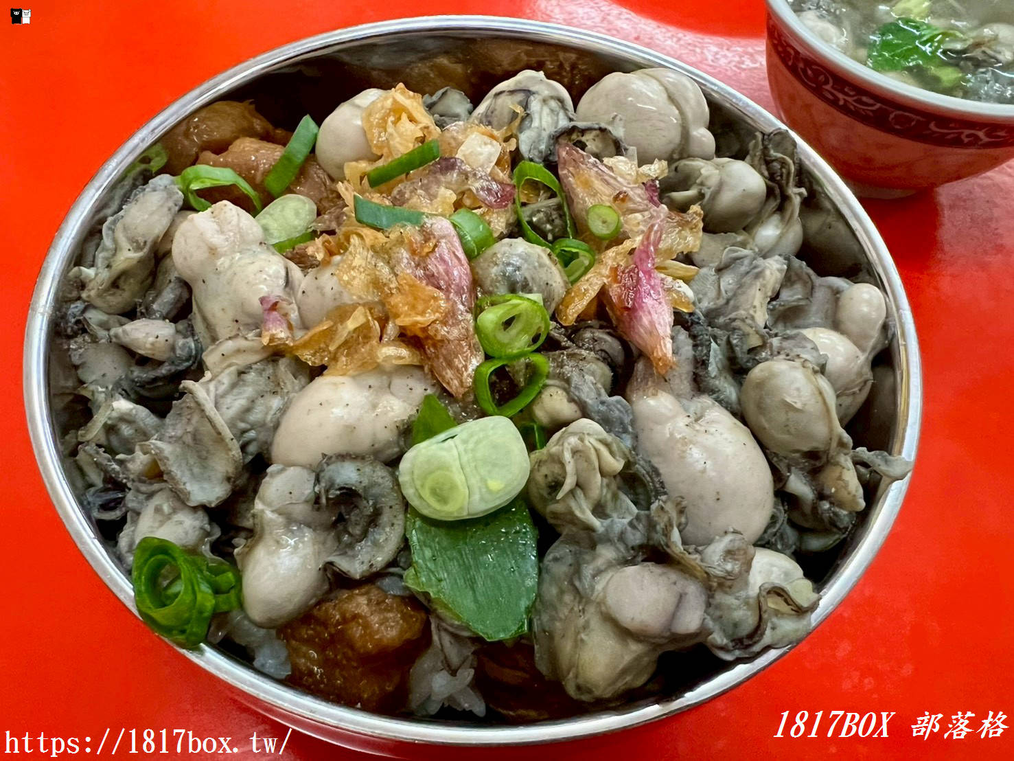 鹿港必吃美食推薦｜阿南師民俗小吃：CNN也瘋狂的國宴級鮮蚵蓋飯與酥脆蚵仔煎！