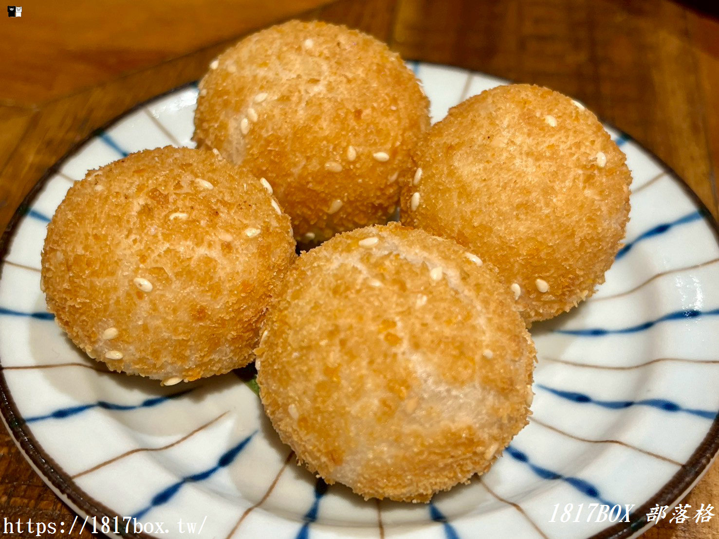 【竹北美食】蜀川香酸菜魚-竹北遠百店｜極致酸爽！四人套餐大口吃魚，必點催淚蛋、臭豆腐碾皮蛋，川味愛好者的天堂