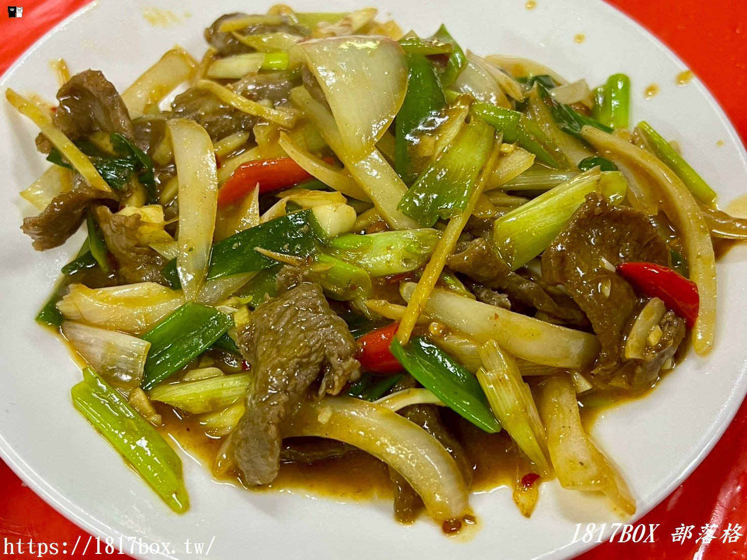 新竹新埔必吃美食｜劉家莊燜雞：九芎湖超人氣柴燒燜雞，皮酥肉嫩噴汁的客家饗宴！