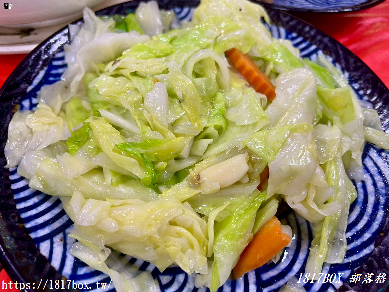 新竹新埔必吃美食｜劉家莊燜雞：九芎湖超人氣柴燒燜雞，皮酥肉嫩噴汁的客家饗宴！