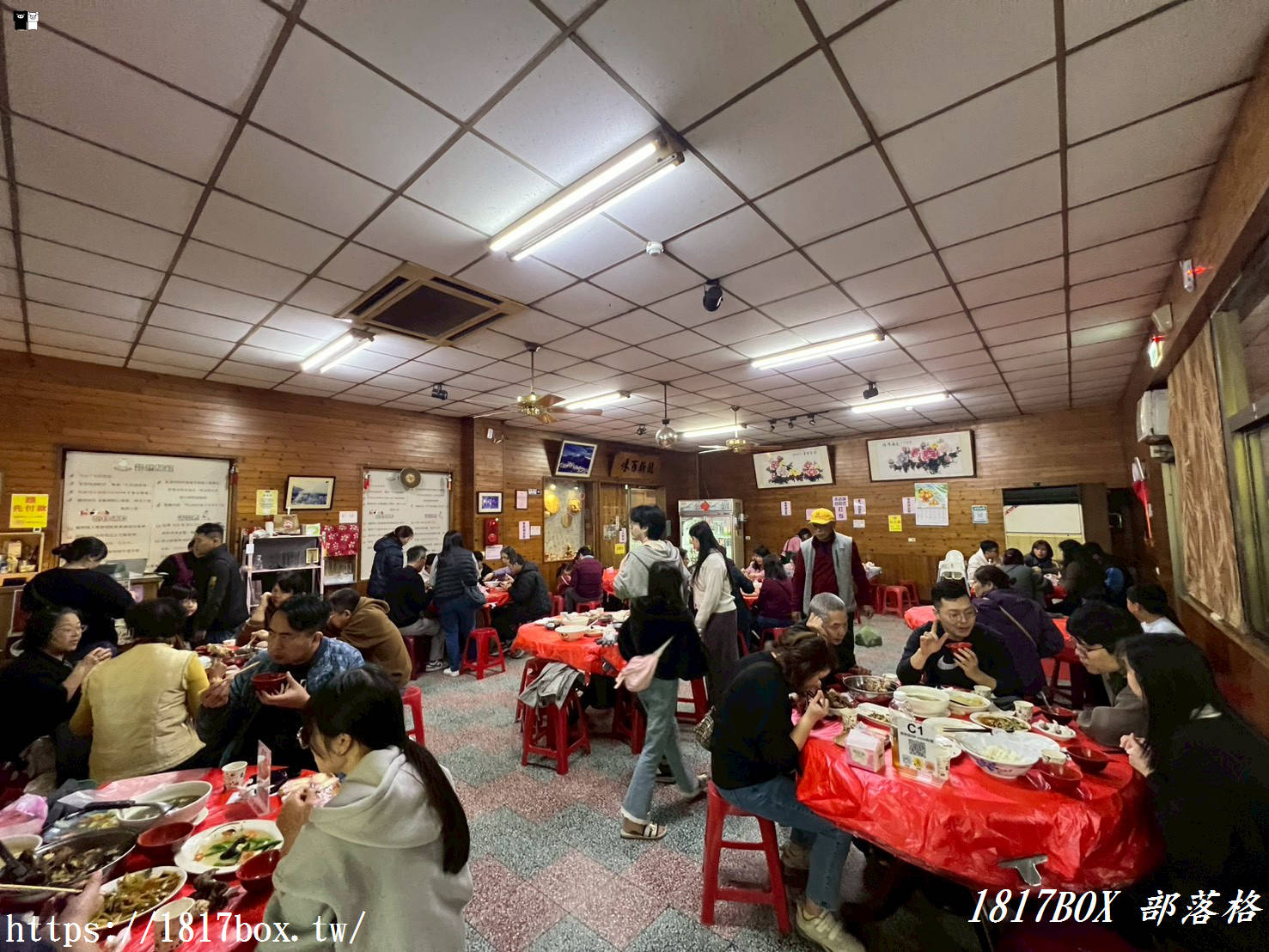 新竹新埔必吃美食｜劉家莊燜雞：九芎湖超人氣柴燒燜雞，皮酥肉嫩噴汁的客家饗宴！