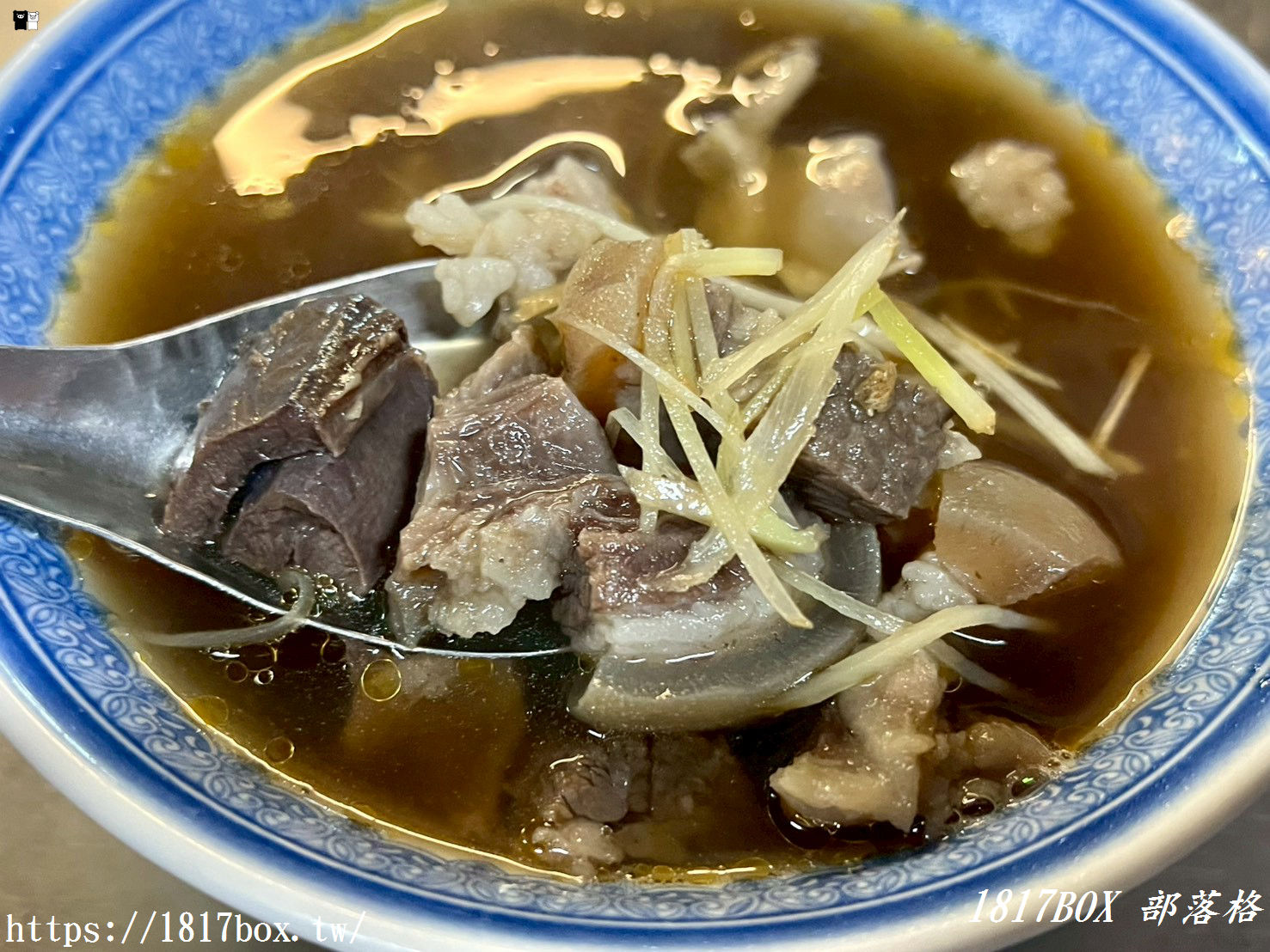 【彰化花壇】阿來羊肉：藏在公有市場內的溫潤暖意！傳承三代的帶皮羊肉湯，鮮甜無羶味的極致暖心美味