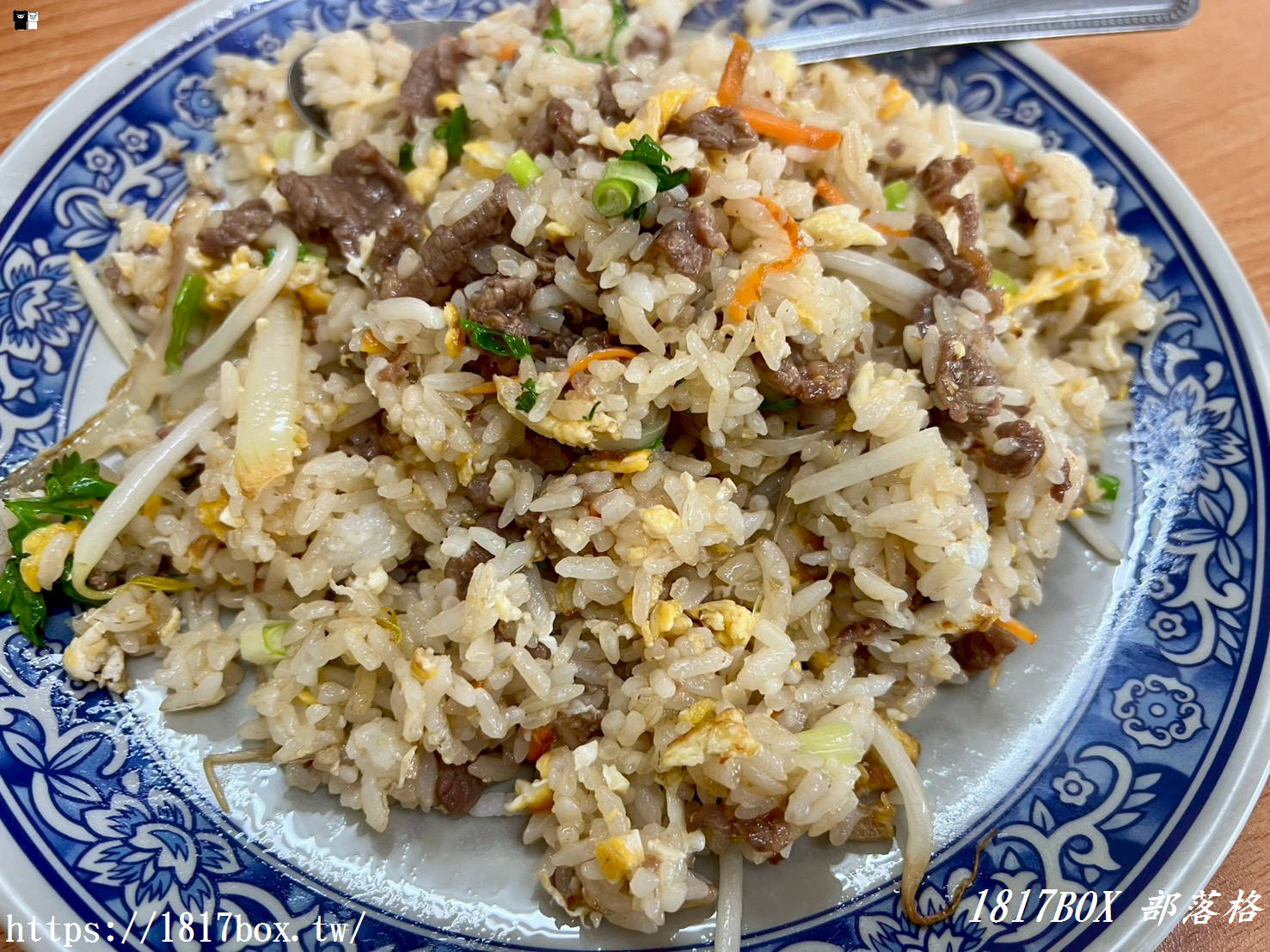 【彰化美食】美莉越南美食｜隱藏版紅燒米苔目超入味！鑊氣十足的牛肉炒飯，道地越式風味必吃推薦