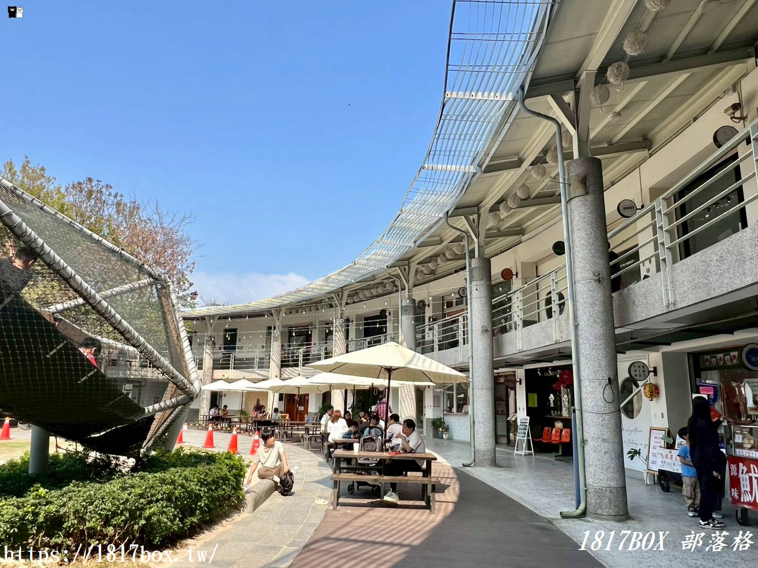 【彰化下午茶】卦山村「小客廳咖啡館」：大佛旁的溫馨秘境，必吃手作肉桂捲與費城起司牛肉捲！