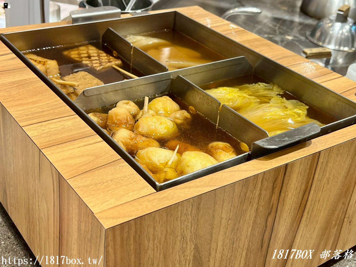 台中美食｜長田本庄軒新光中港店：神戶職人鐵板秀！必點靈魂牛筋蒟蒻炒麵與大阪燒