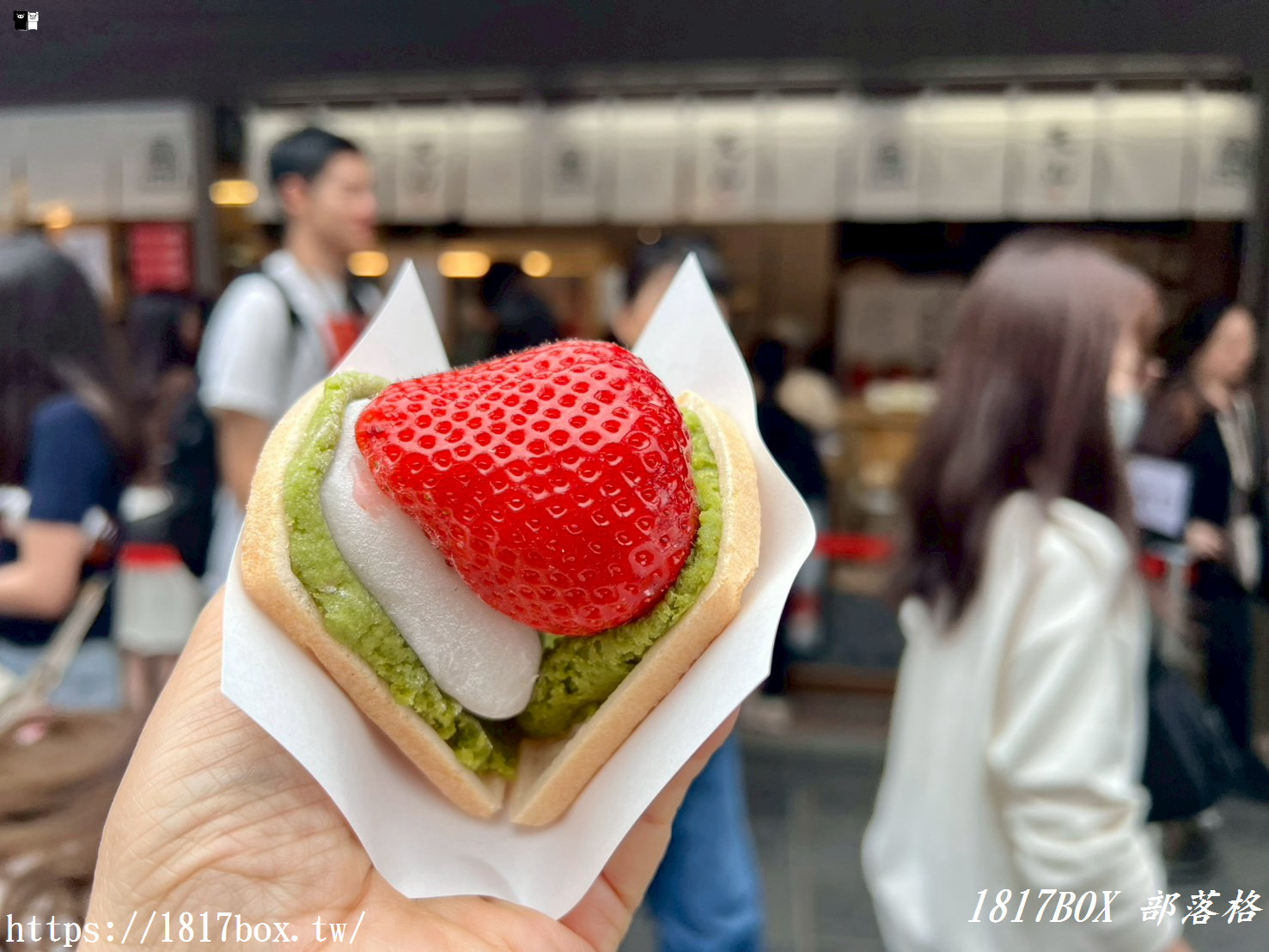【福岡太宰府美食】天山本店：浮誇系「甘王草莓鬼瓦最中」必吃！大到無法一口咬下的夢幻大福｜交通、口味、季節限定攻略