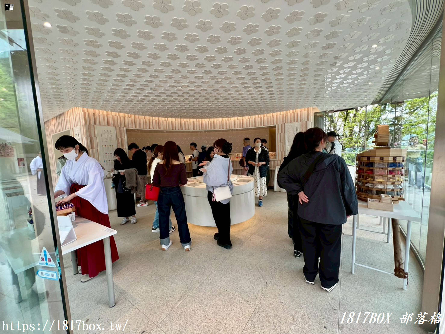 【福岡景點】寶滿宮竈門神社：不只是《鬼滅之刃》聖地！全日本最美御守、超強結緣求好運全攻略