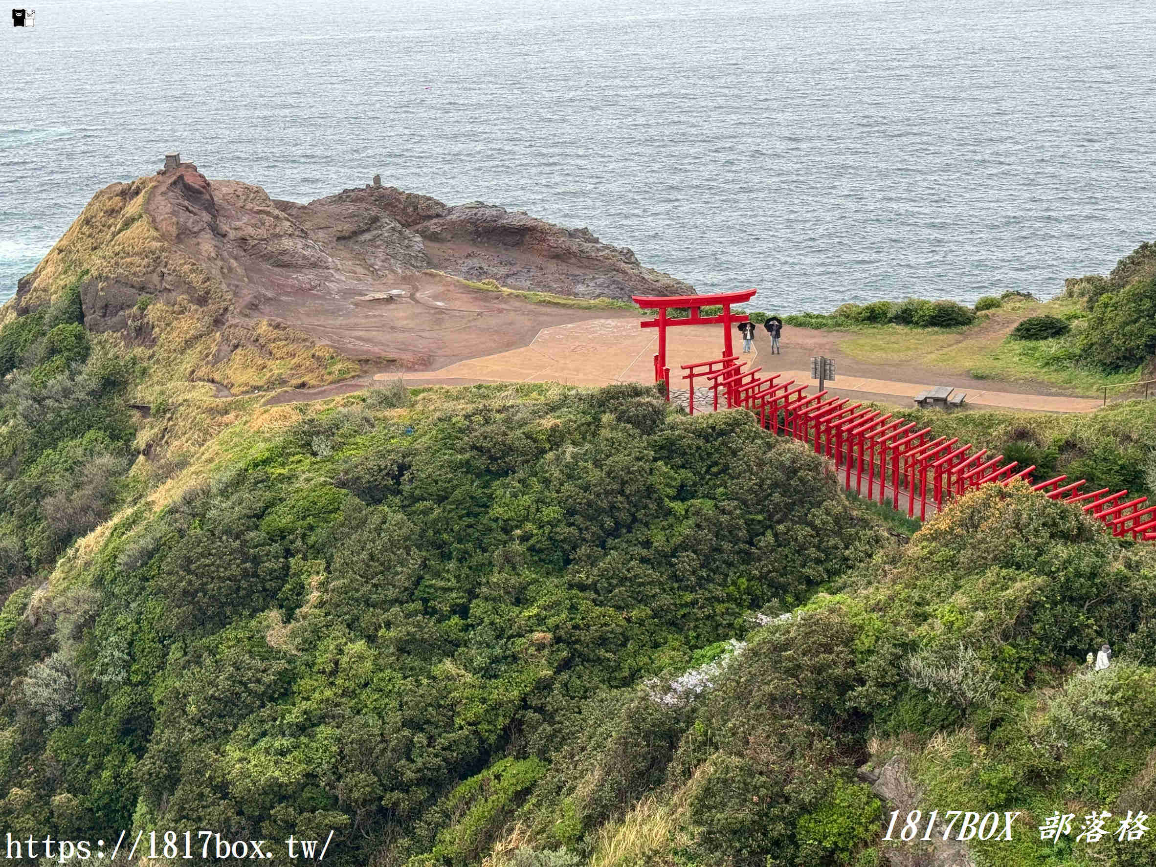 雨落鳥居的赤紅絕景｜山口縣元乃隅神社雨天參拜指南、御守與御朱印分享