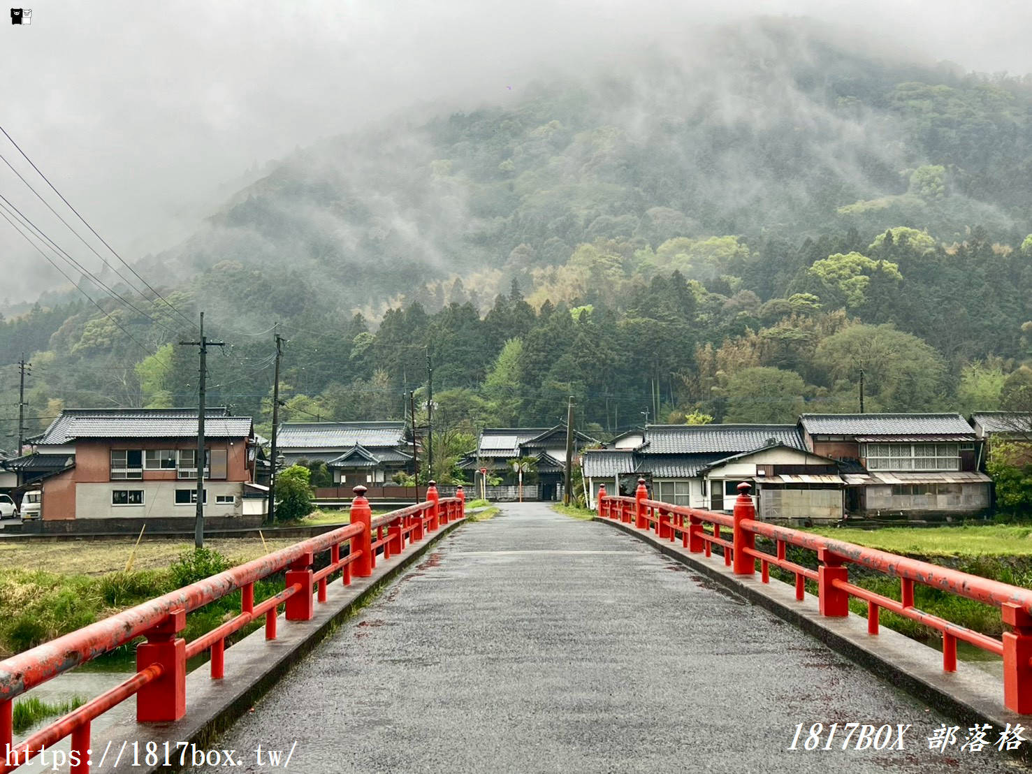 煙雨迷濛的隱藏秘境!福岡「崎山八幡神社」:雨天限定的鄉村水墨畫,與平成筑豐鐵道的浪漫邂逅 煙雨迷濛的隱藏秘境!福岡「崎山八幡神社」:雨天限定的鄉村水墨畫,與平成筑豐鐵道的浪漫邂逅