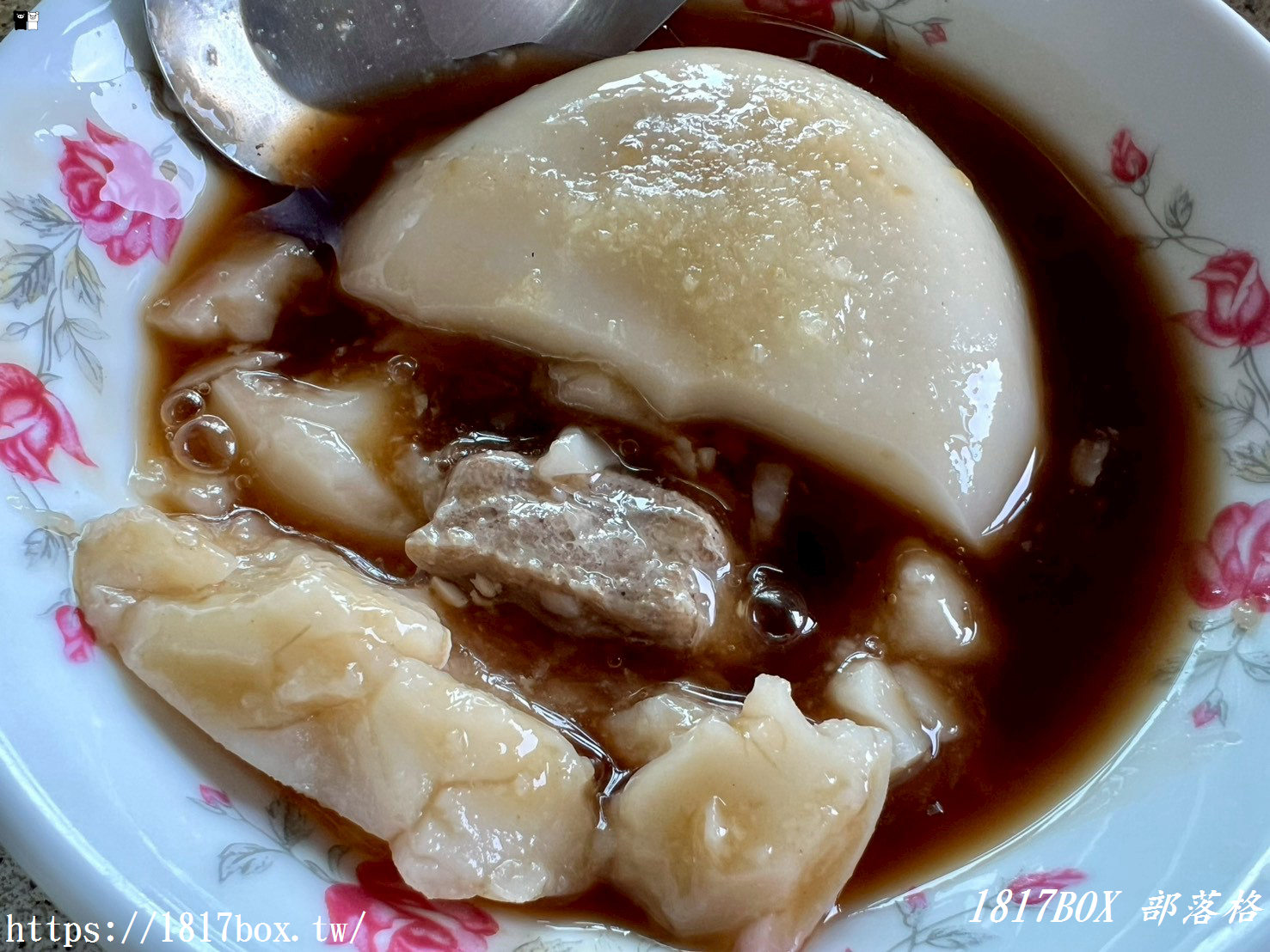 【彰化福興美食】隱藏版在地老味道！麥厝村「爌肉飯碗粿切仔麵」：銷魂肥嫩爌肉、Q彈古早味碗粿，點這款湯才內行！