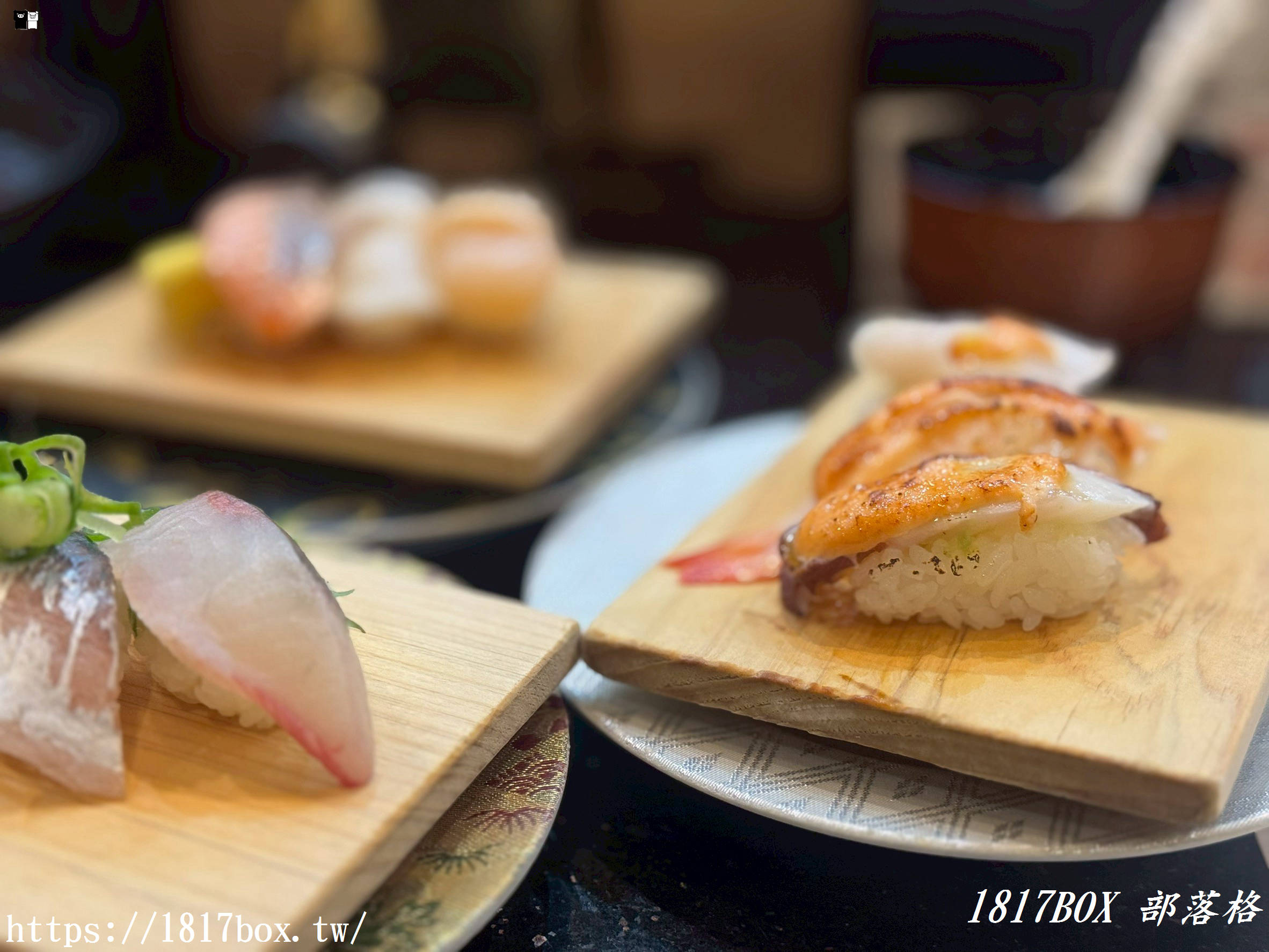 【別府美食】水天活魚迴轉壽司山之手店：在地人激推的產地直送海鮮，比地獄溫泉更誘人！