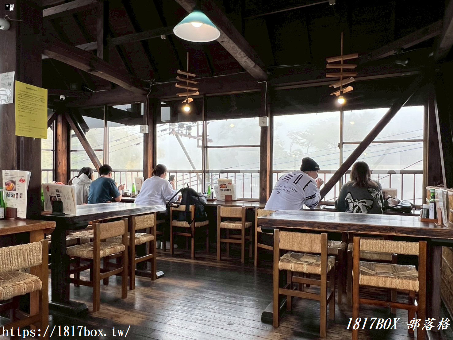 【別府必吃】煙雨中的溫泉美味！明礬溫泉「岡本屋」地獄蒸布丁與隱藏版華麗芭菲