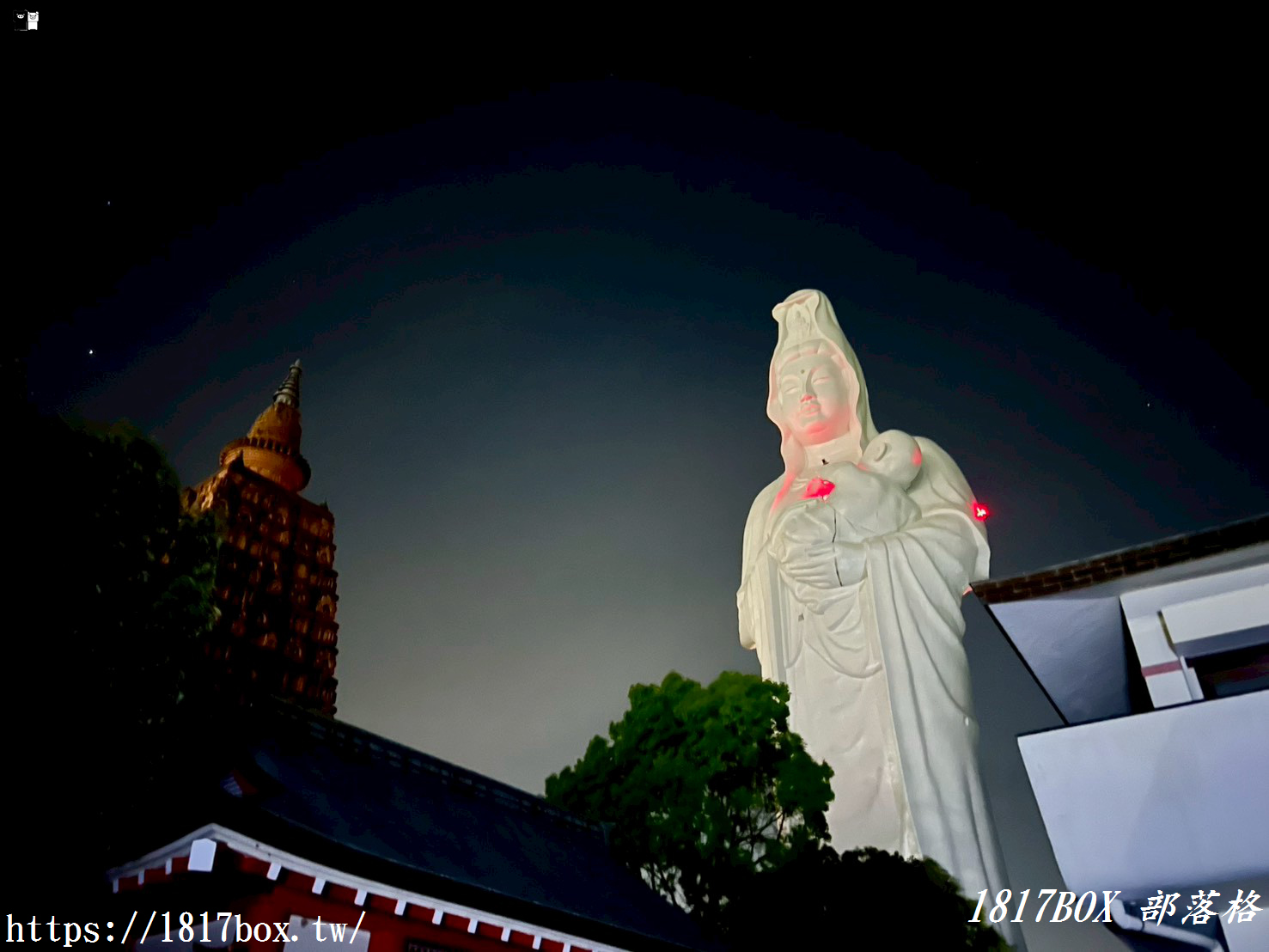 【福岡景點】夜幕下的震撼巨佛！成田山久留米分院明王寺，巨大救世慈母大觀音的超現實夜間邂逅