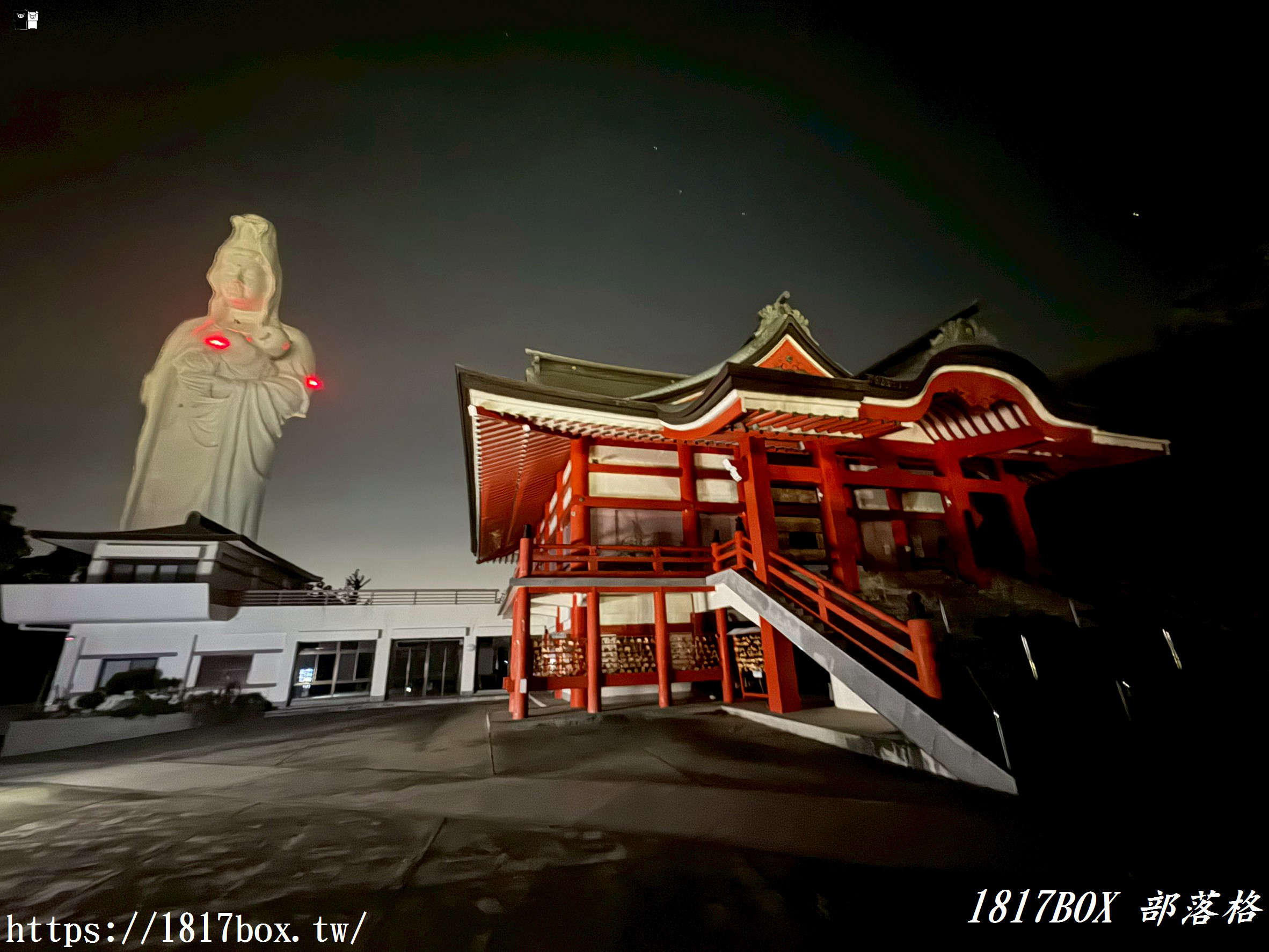【福岡景點】夜幕下的震撼巨佛！成田山久留米分院明王寺，巨大救世慈母大觀音的超現實夜間邂逅