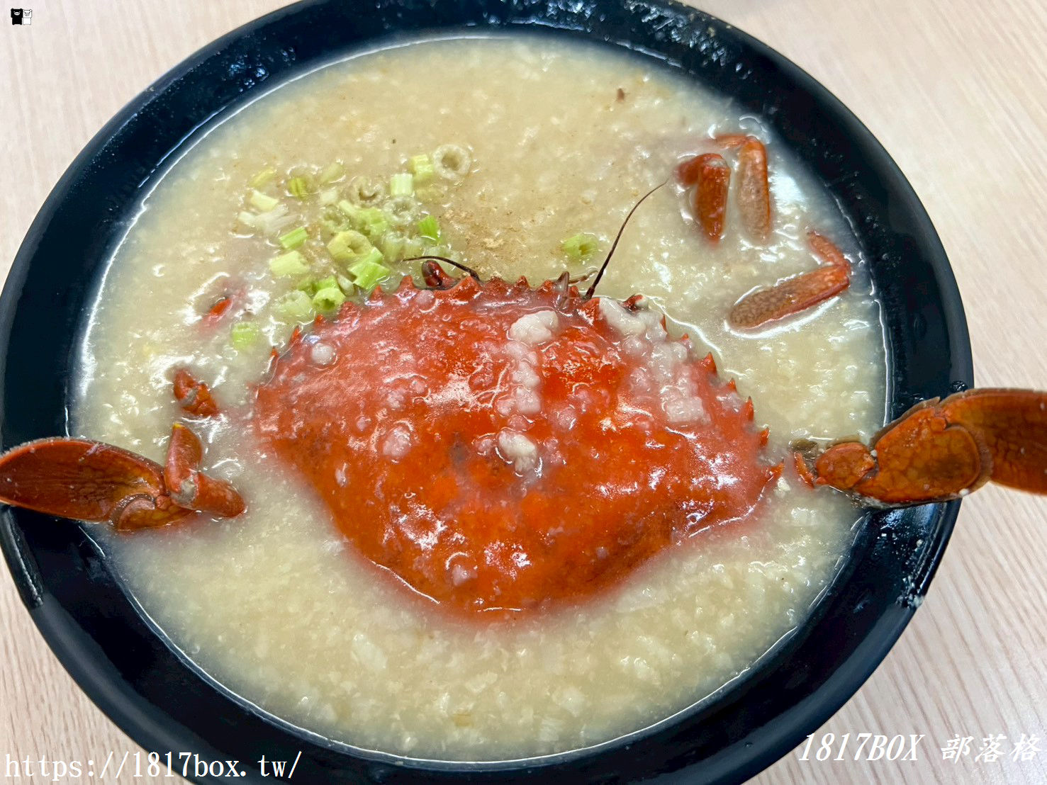 【台南安平美食】阿美深海鮮魚湯：老饕私藏！超狂限量螃蟹粥、Q彈龍膽石斑清湯，從早餐澎湃到晚餐的在地海鮮味