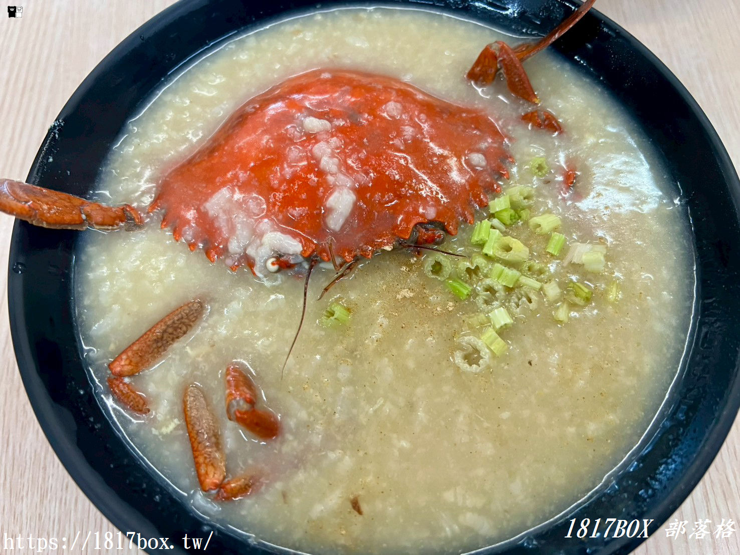 【台南安平美食】阿美深海鮮魚湯：老饕私藏！超狂限量螃蟹粥、Q彈龍膽石斑清湯，從早餐澎湃到晚餐的在地海鮮味