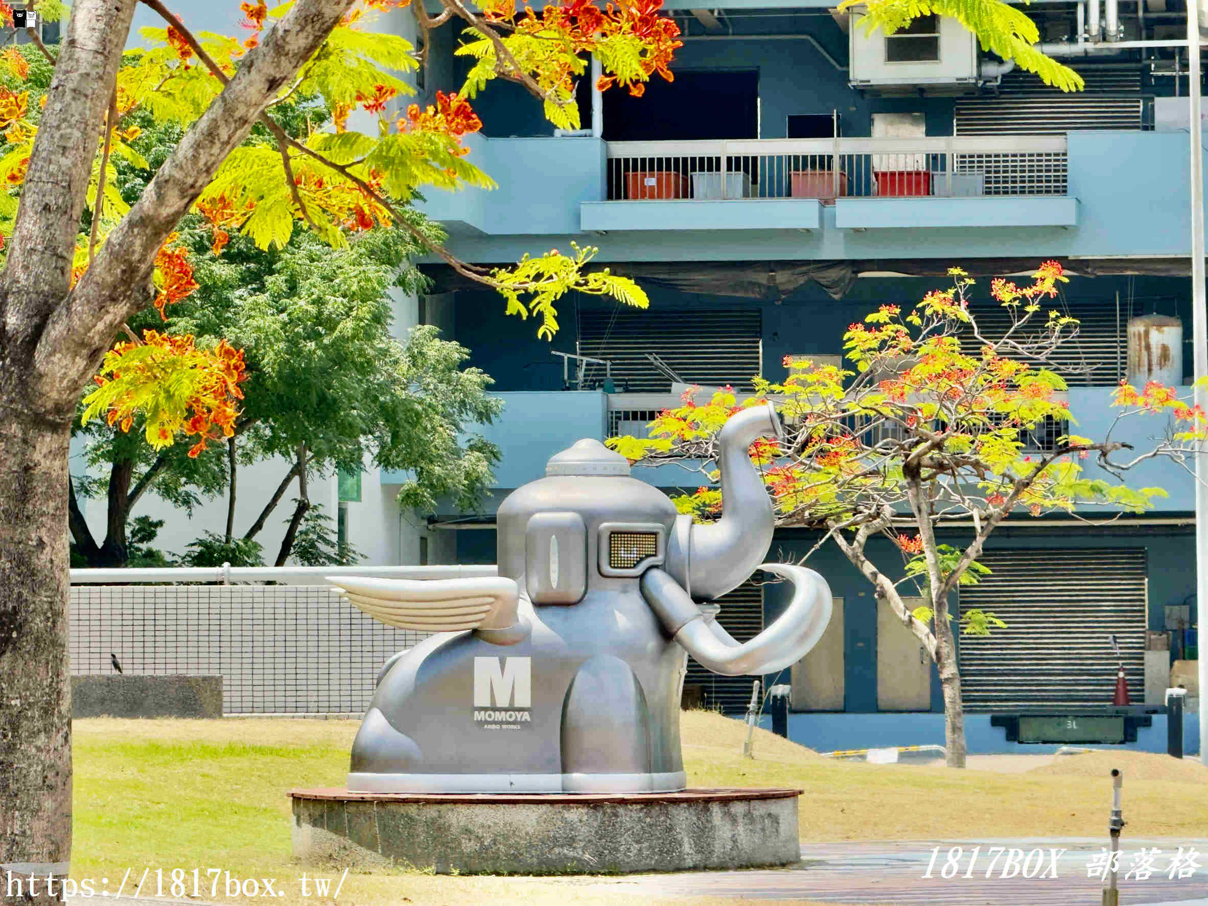 【台南景點推薦】南科 PARK 17 商場｜超吸睛巨大鯨魚出沒！結合美食、打卡、親子遊的全能生活綠洲
