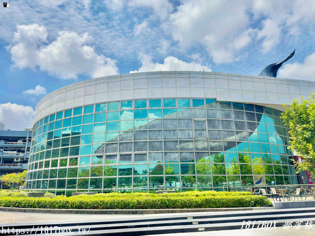 網站近期文章：【台南景點推薦】南科 PARK 17 商場｜超吸睛巨大鯨魚出沒！結合美食、打卡、親子遊的全能生活綠洲