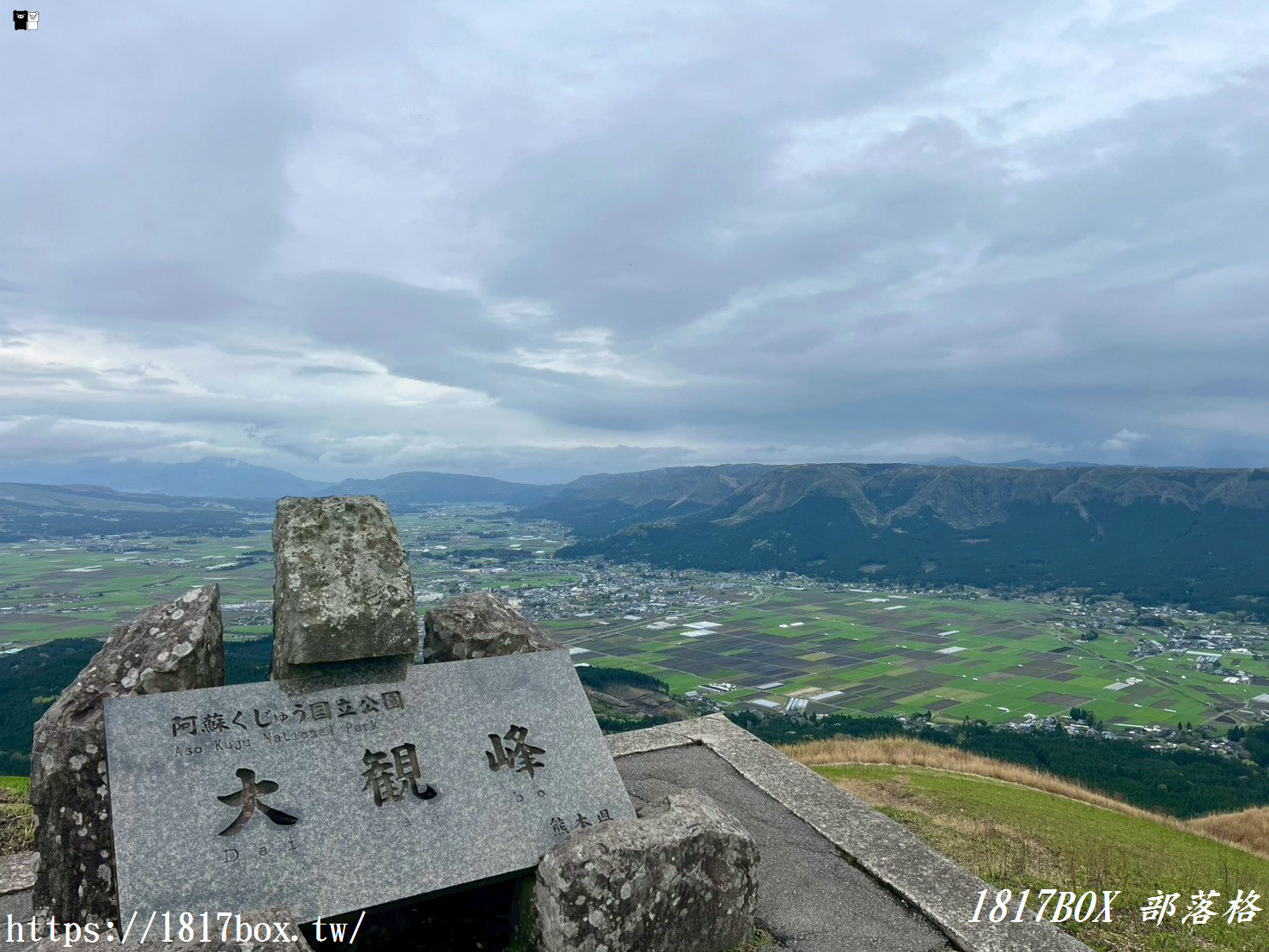 【2026九州景點】阿蘇大觀峰展望所全攻略！站在360度斷崖俯瞰火山織出的綠色地毯（自駕交通/天氣/必吃美食）