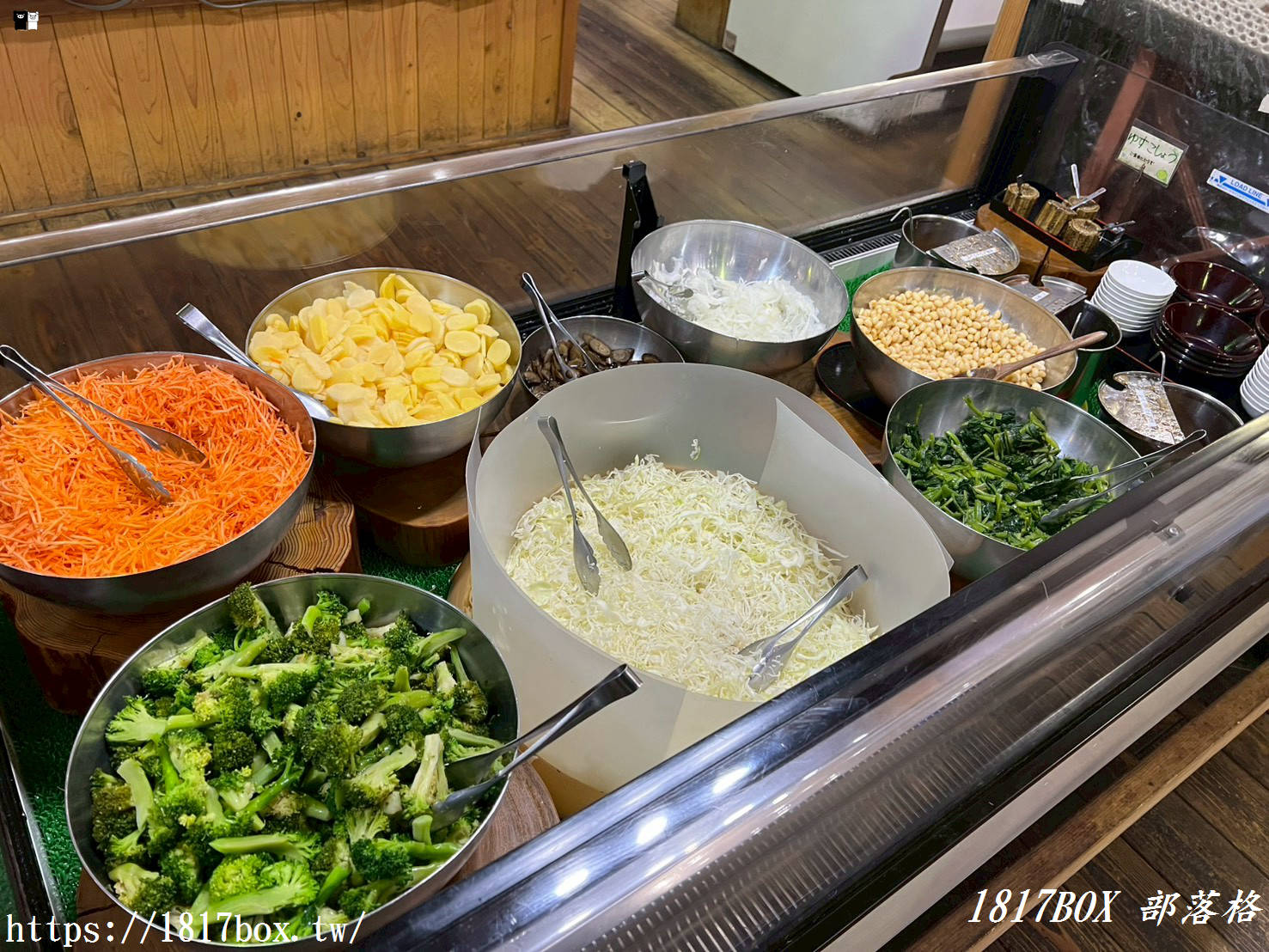 【熊本美食】山椒茶屋大津店｜阿蘇自駕必吃！比臉還大「牛蒡天婦羅烏龍麵」、暖胃關東煮，還附免費青菜沙拉吃到飽