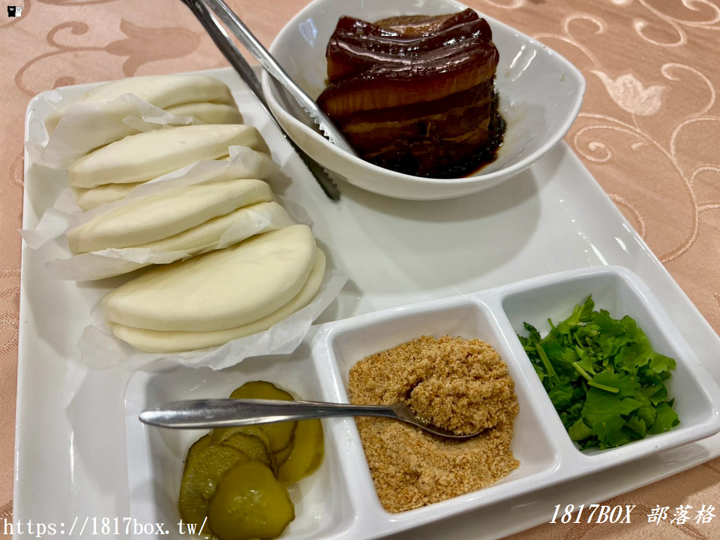 【竹北美食推薦】全家福客家菜館｜老字號經典創新完美融合！必點爆汁梅干扣肉、驚艷柚柚蝦球，聚餐首選高CP值客家料理