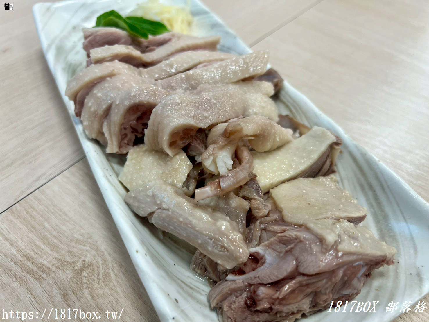 鹿港美食｜偶鵝嚐嚐鹿港店：真實評價開箱！無骨蔗香鵝肉便當、古早味瓜仔鵝燥飯大滿足