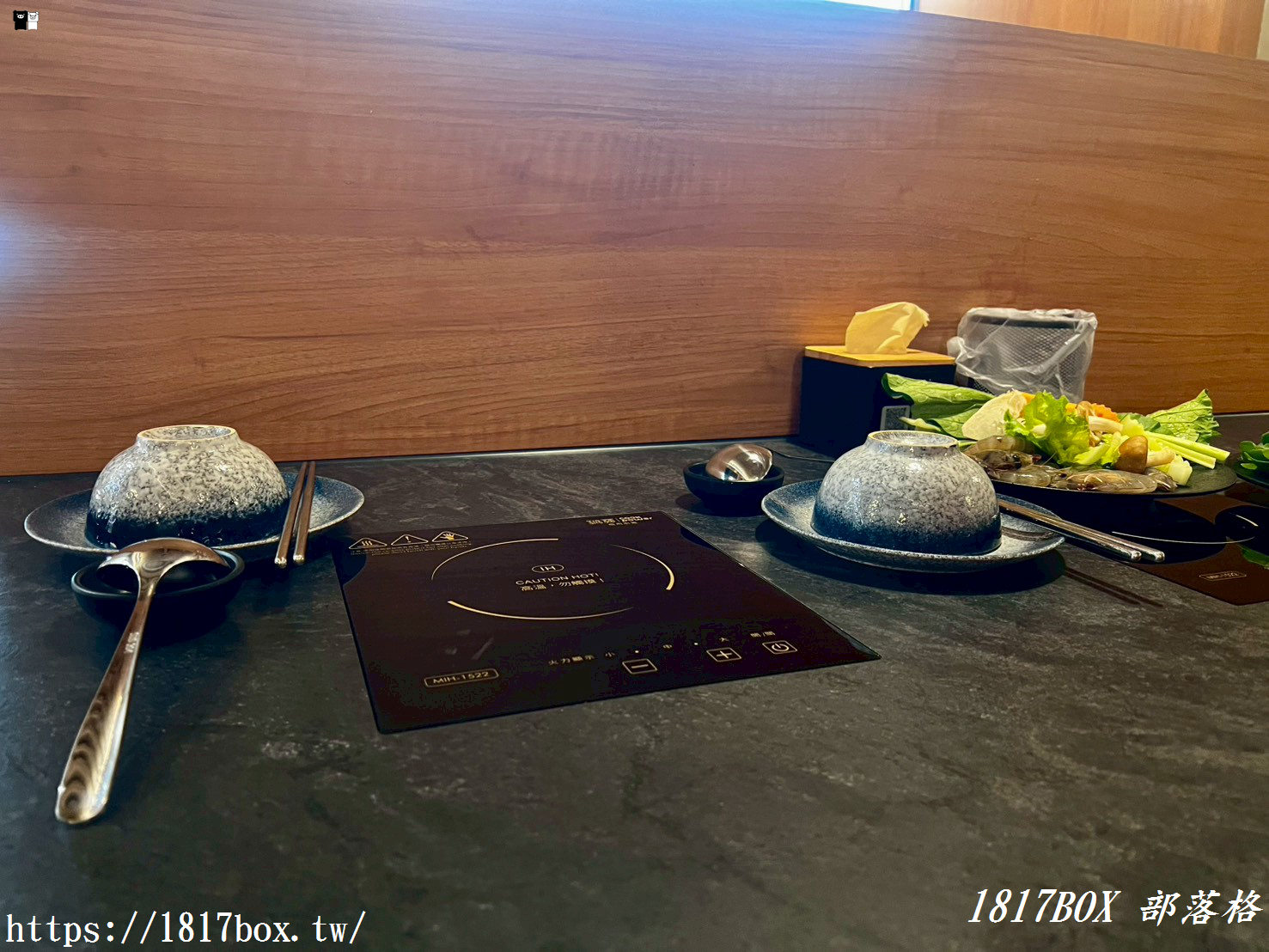 彰化火鍋新焦點!「三千苑鍋物」開箱真實評價:必點爆棚花雕雞與超嫩小羔羊,神級服務卻有一點美中不足? 彰化火鍋新焦點!「三千苑鍋物」開箱真實評價:必點爆棚花雕雞與超嫩小羔羊,神級服務卻有一點美中不足?