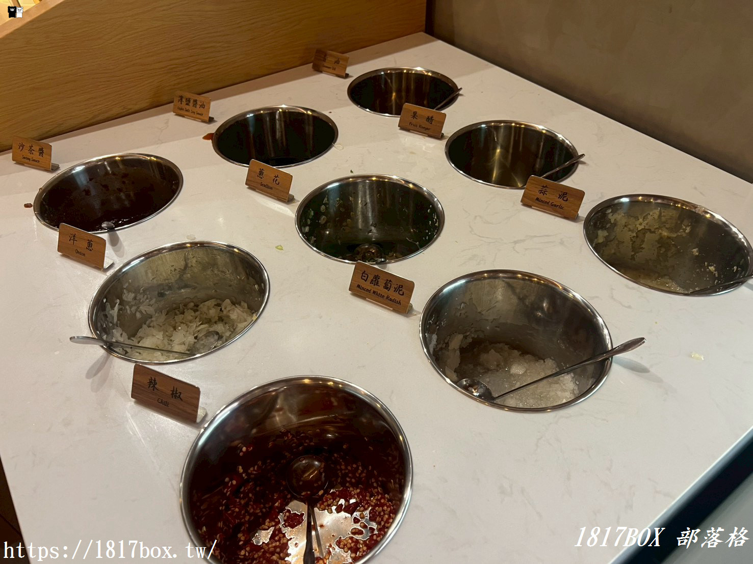 彰化火鍋新焦點!「三千苑鍋物」開箱真實評價:必點爆棚花雕雞與超嫩小羔羊,神級服務卻有一點美中不足? 彰化火鍋新焦點!「三千苑鍋物」開箱真實評價:必點爆棚花雕雞與超嫩小羔羊,神級服務卻有一點美中不足?