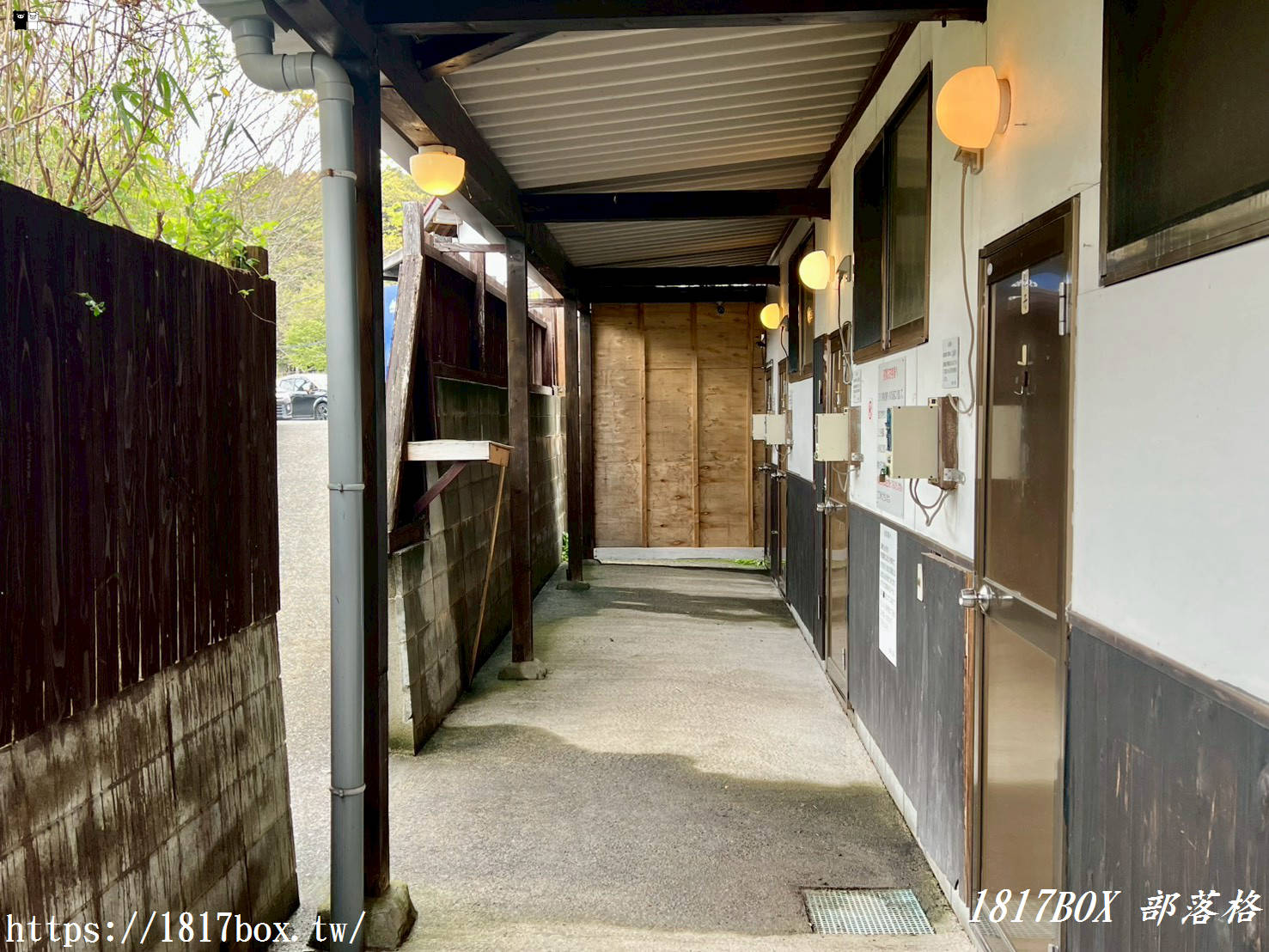 隱藏版藍色祕湯！「豊礼の湯」家族露天風呂開箱：抬頭就是湧蓋山絕景，泡完再免費DIY地熱蒸氣美食