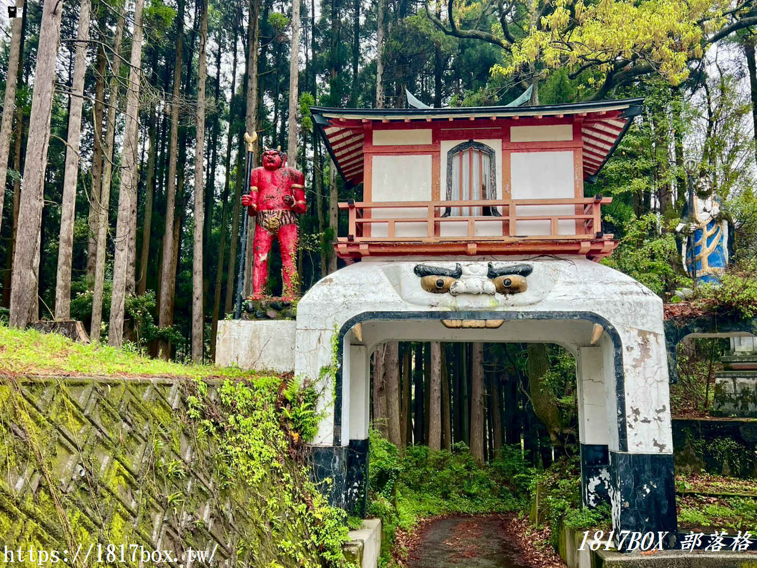 走進日本熊本的異世界！南阿蘇神祕奇景「赤鬼青鬼之門」，通往深山瀑布的地獄入口？
