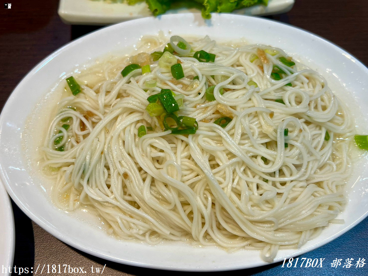 【台中美食】阿誌蔬菜羊肉爐！清爽系「蘆筍羊肉鍋」鮮甜回甘，招牌刷生肉片、神級醬燒烏賊標老饕狂推！