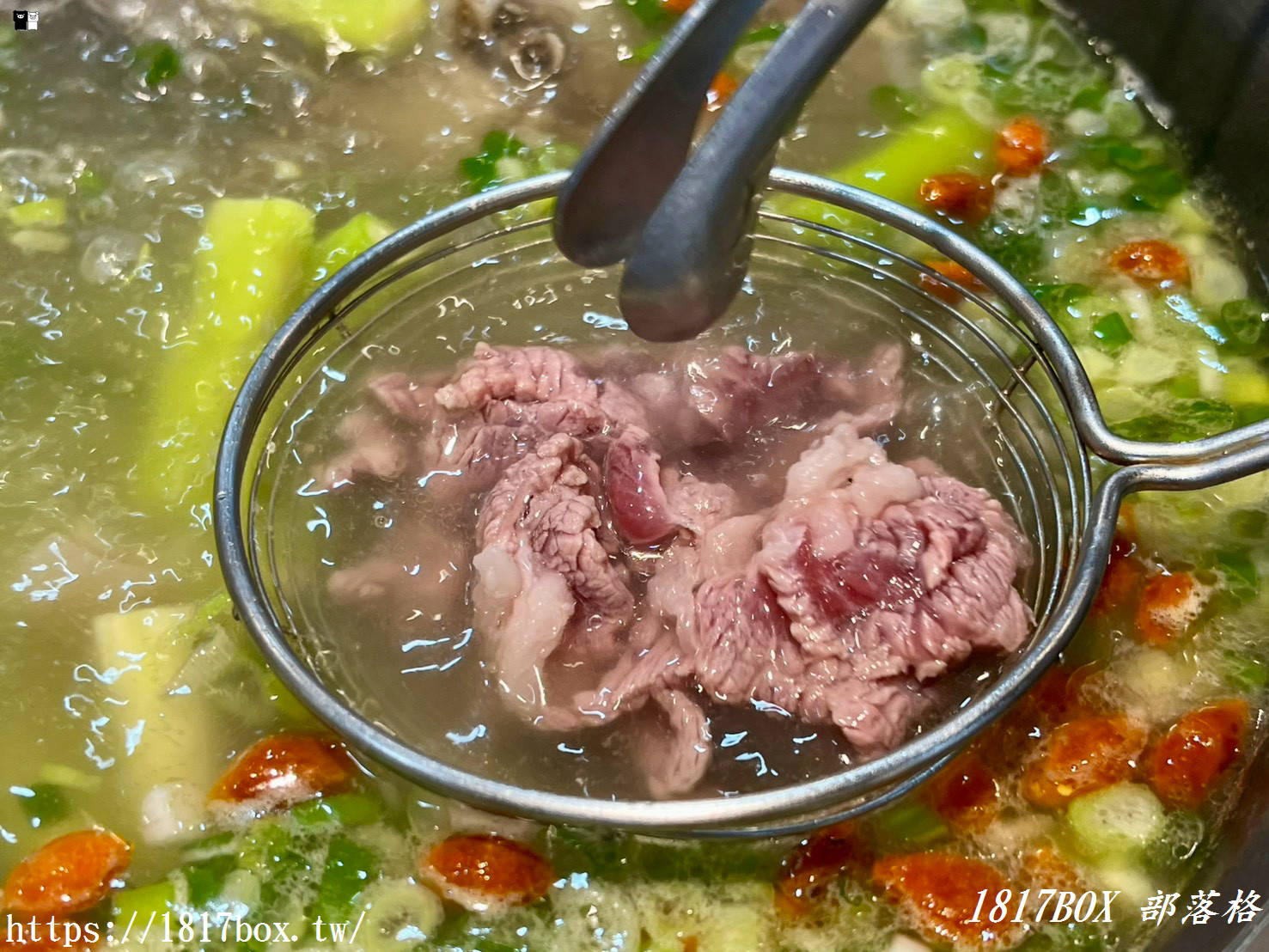 【台中美食】阿誌蔬菜羊肉爐！清爽系「蘆筍羊肉鍋」鮮甜回甘，招牌刷生肉片、神級醬燒烏賊標老饕狂推！