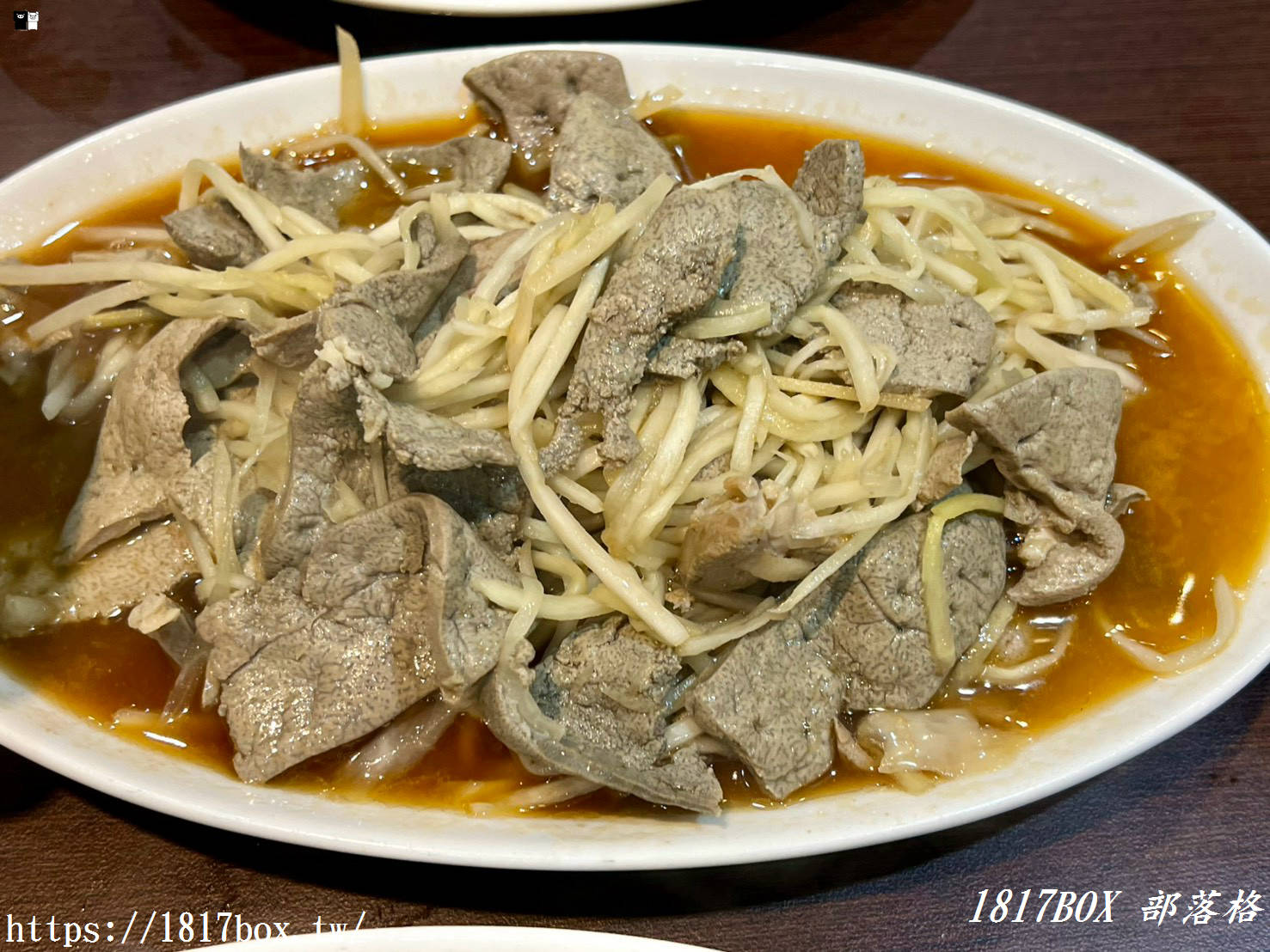 【台中美食】阿誌蔬菜羊肉爐！清爽系「蘆筍羊肉鍋」鮮甜回甘，招牌刷生肉片、神級醬燒烏賊標老饕狂推！