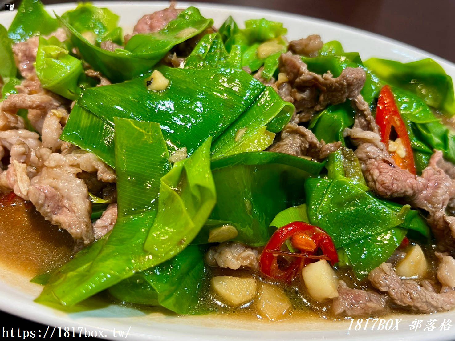 【台中美食】阿誌蔬菜羊肉爐！清爽系「蘆筍羊肉鍋」鮮甜回甘，招牌刷生肉片、神級醬燒烏賊標老饕狂推！