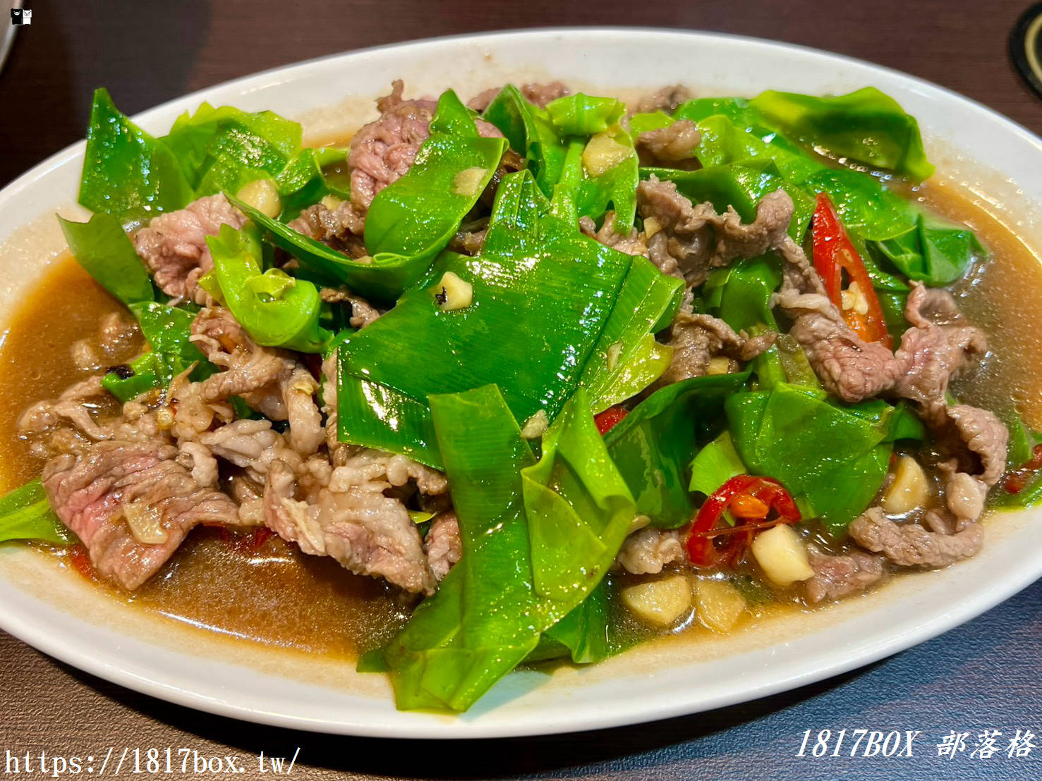 【台中美食】阿誌蔬菜羊肉爐！清爽系「蘆筍羊肉鍋」鮮甜回甘，招牌刷生肉片、神級醬燒烏賊標老饕狂推！