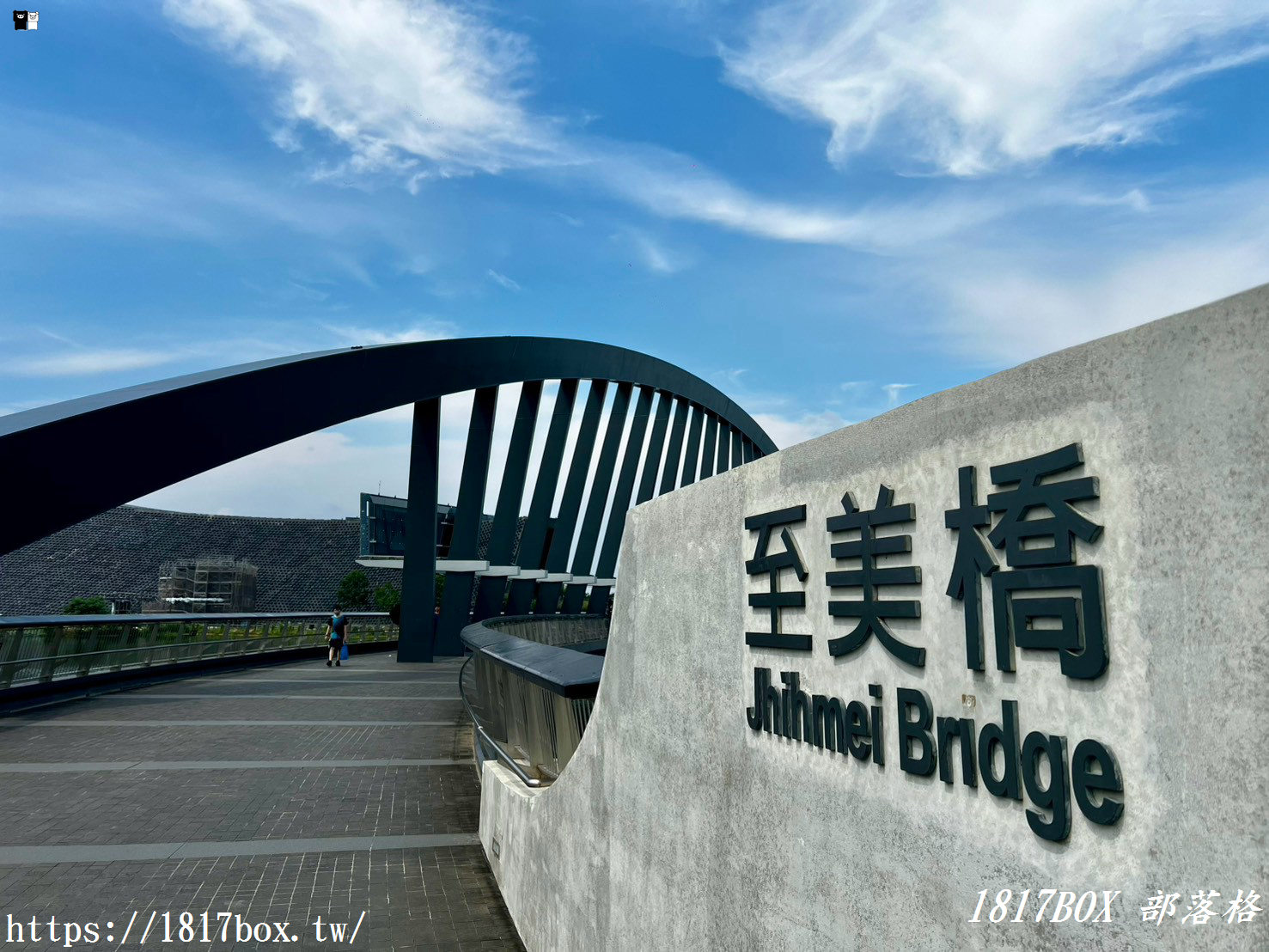 【嘉義景點】國立故宮博物院南部院區一日遊！必看鎮館之寶《龍藏經》，科技感建築與絕美湖景超好拍！